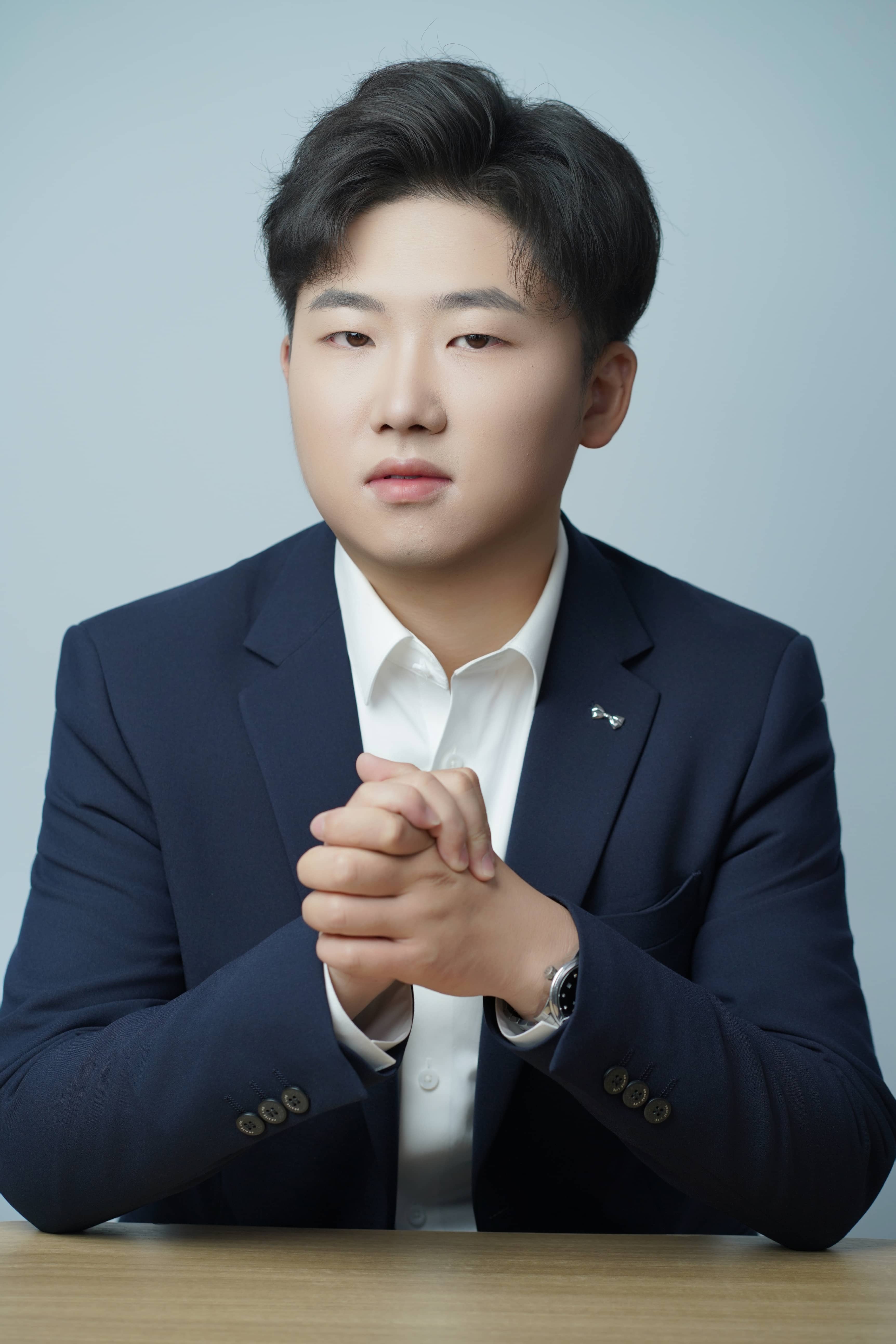 浙江群恒律师事务所黄瑞祥律师职业照