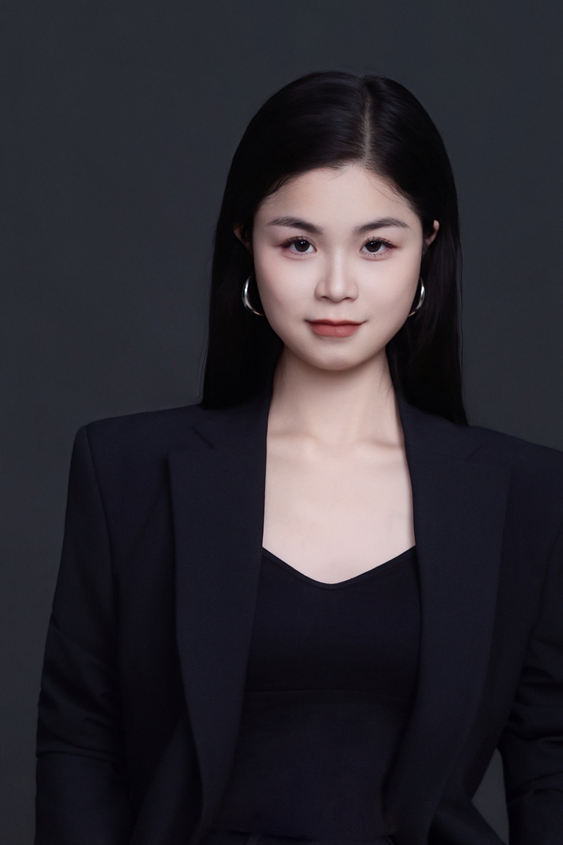 浙江群恒律师事务所金莹莹律师职业照