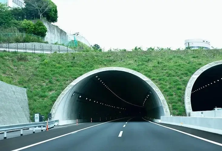 Tunnel Engineering