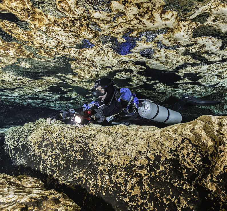 Sidemount Cave Diver