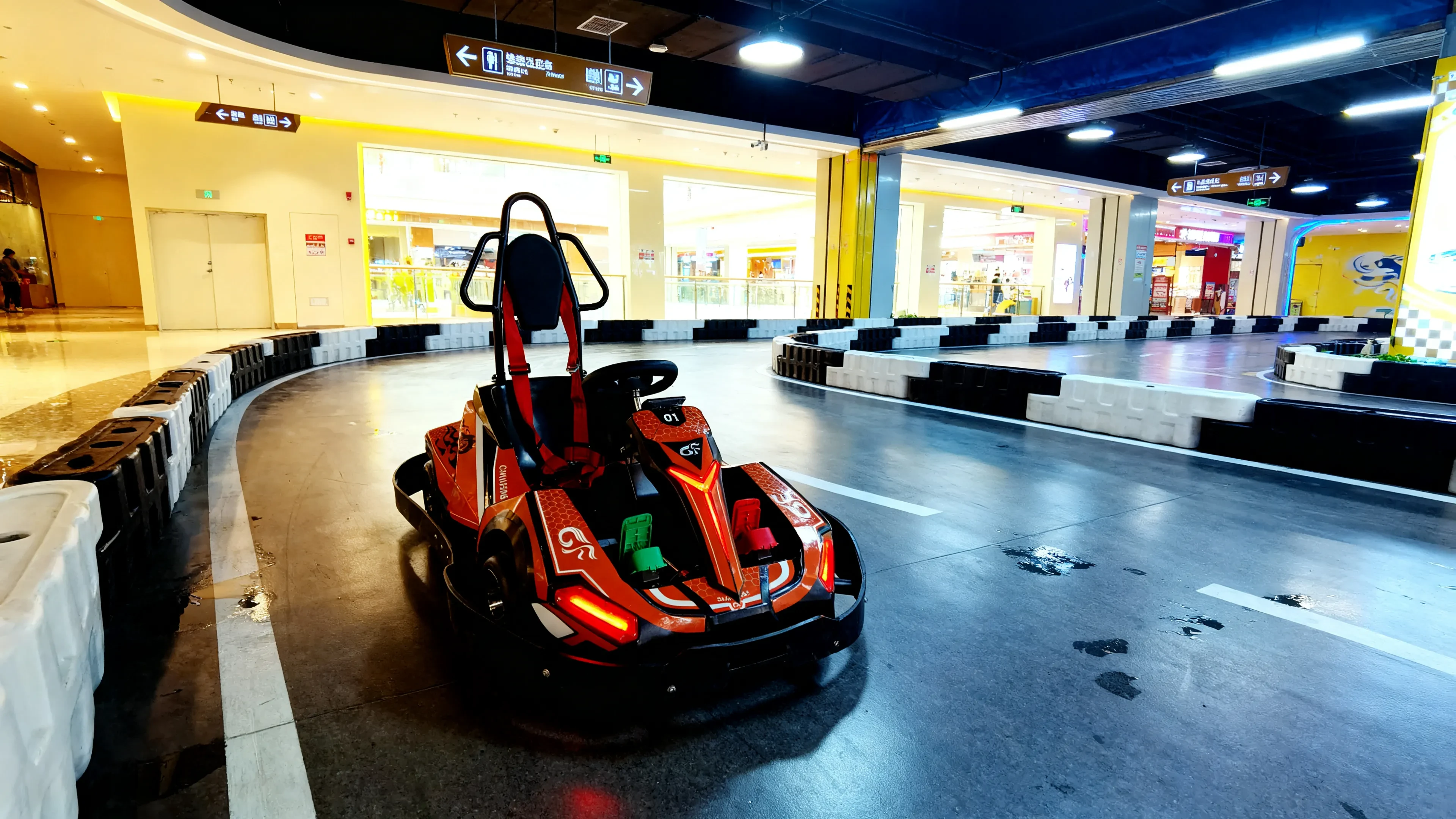 Kids go kart Indoor Playgrounds application venue