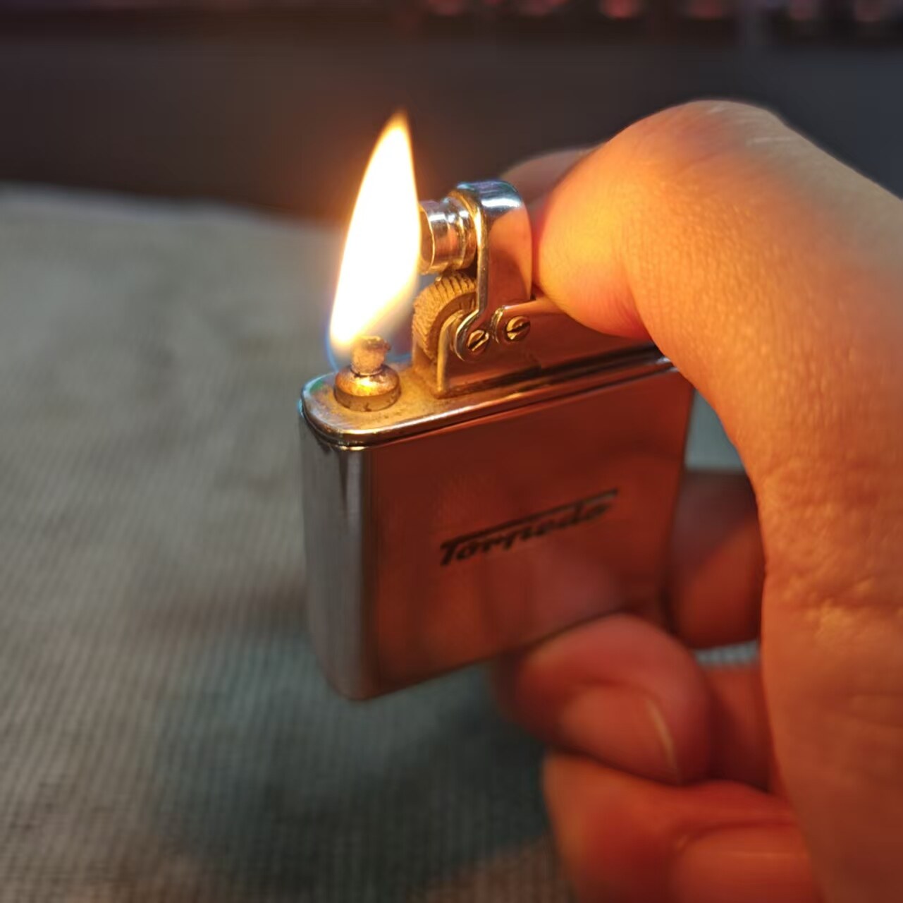JBELO MONOPOL Series Automatic Kerosene Lighter – Details 3