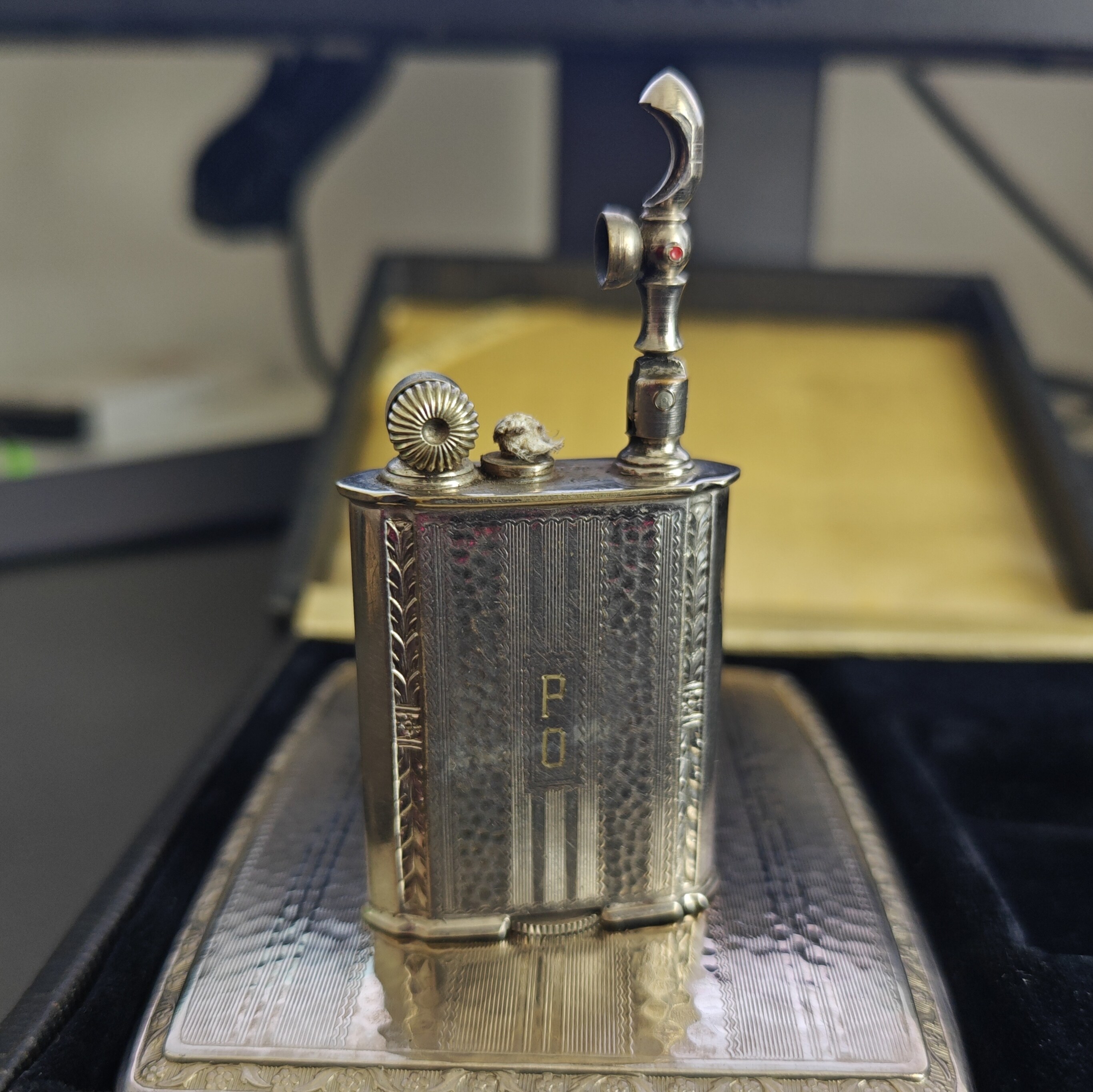 EVANS Lift Arm Lighter & Cigarette Case Set - Detail 3