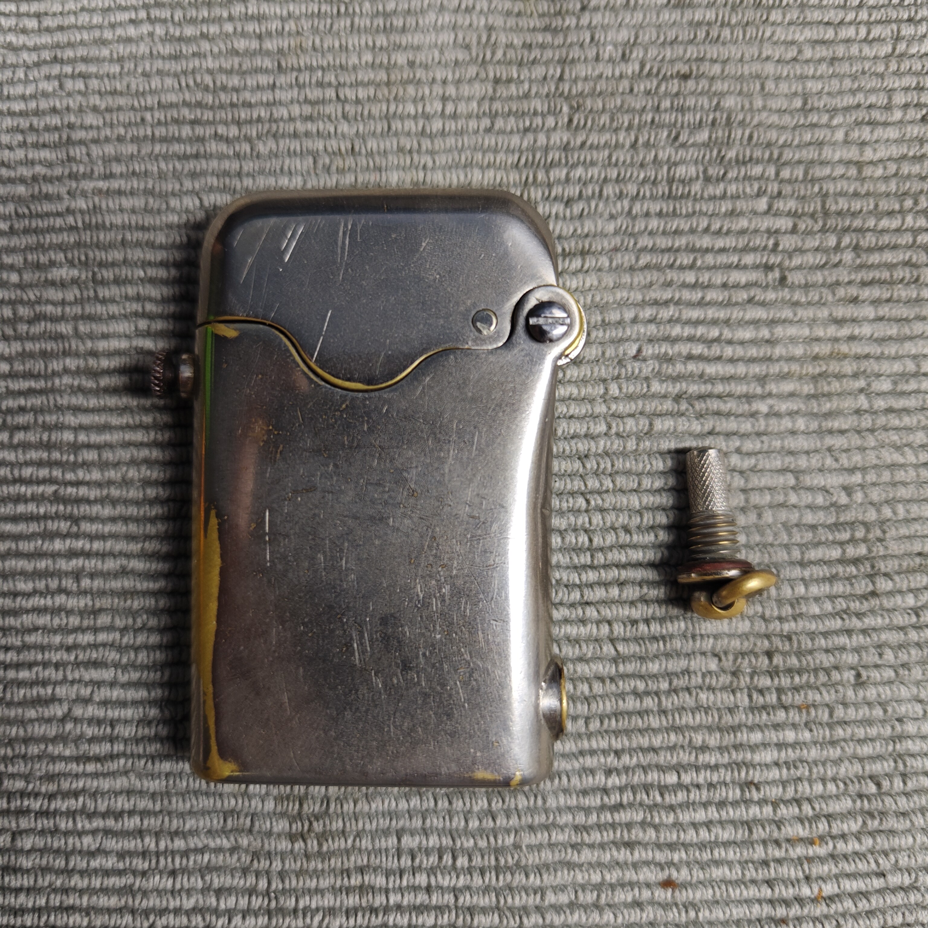 THORENS Single Claw Series Kerosene Lighter: Detail 8