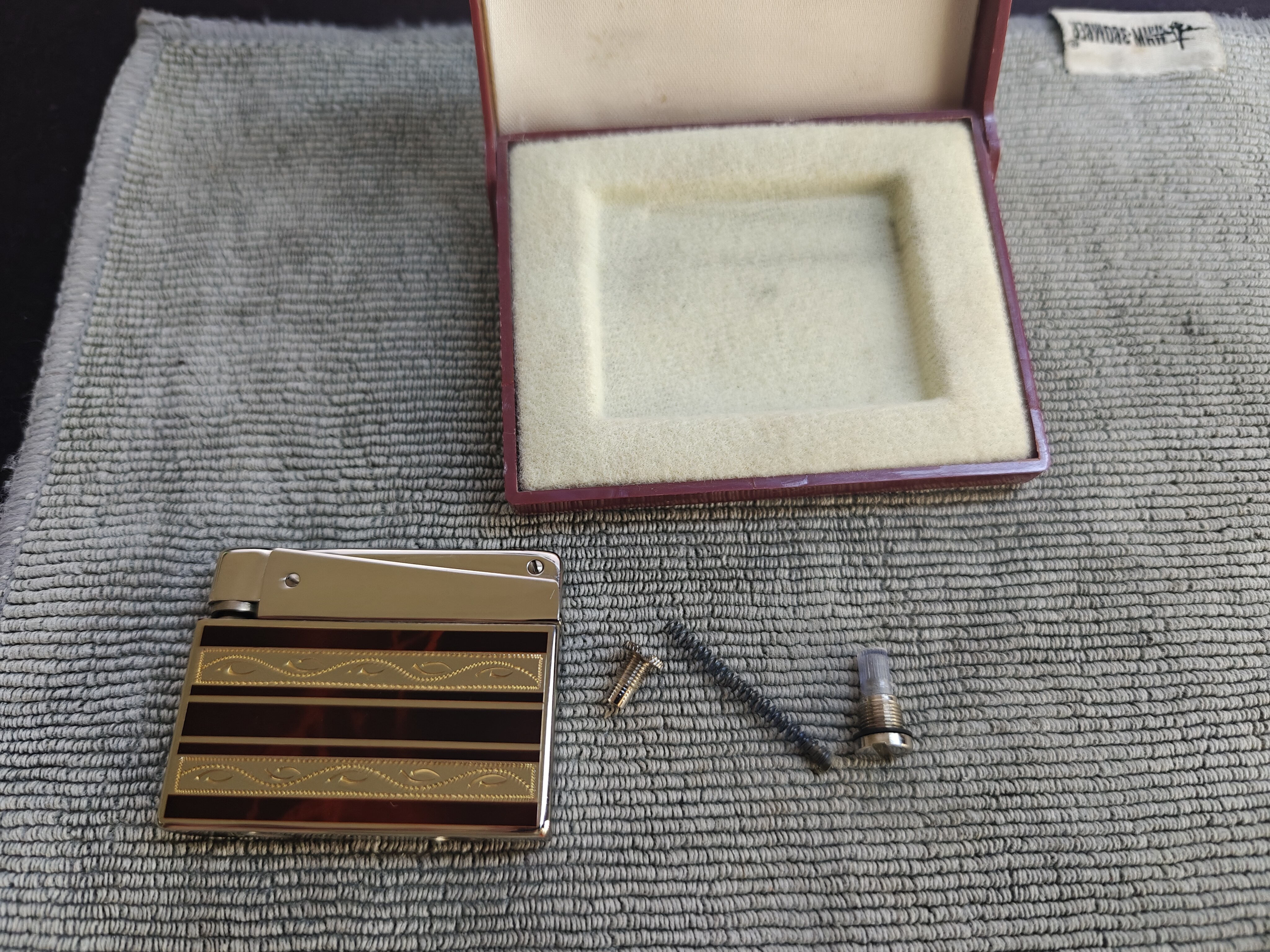 KW Rani Series Gold-Plated Enamel Tortoiseshell Stamp Oil Lighter – Detail 7