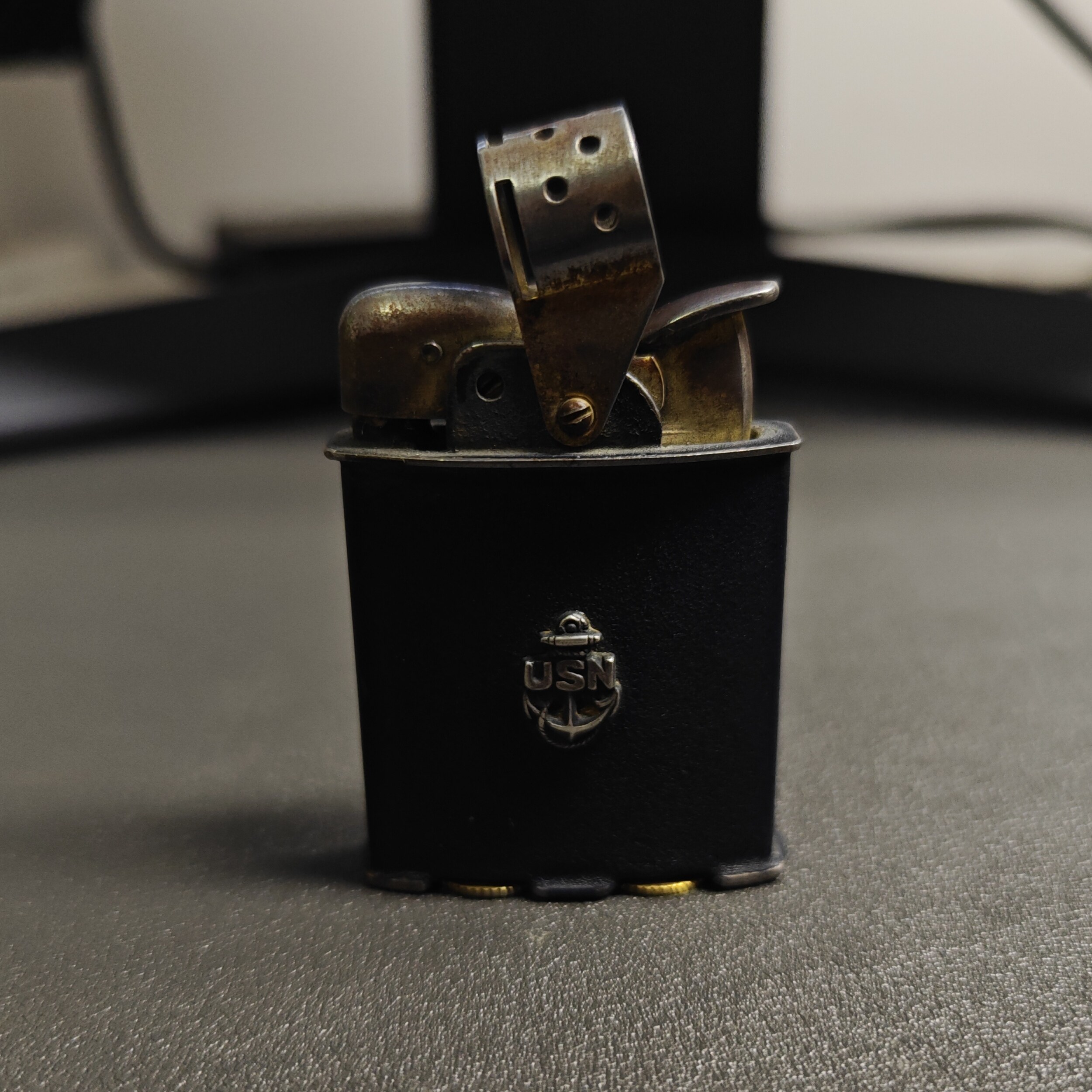 EVANS SPITFIRE Military Windproof Automatic Lighter Detail 1