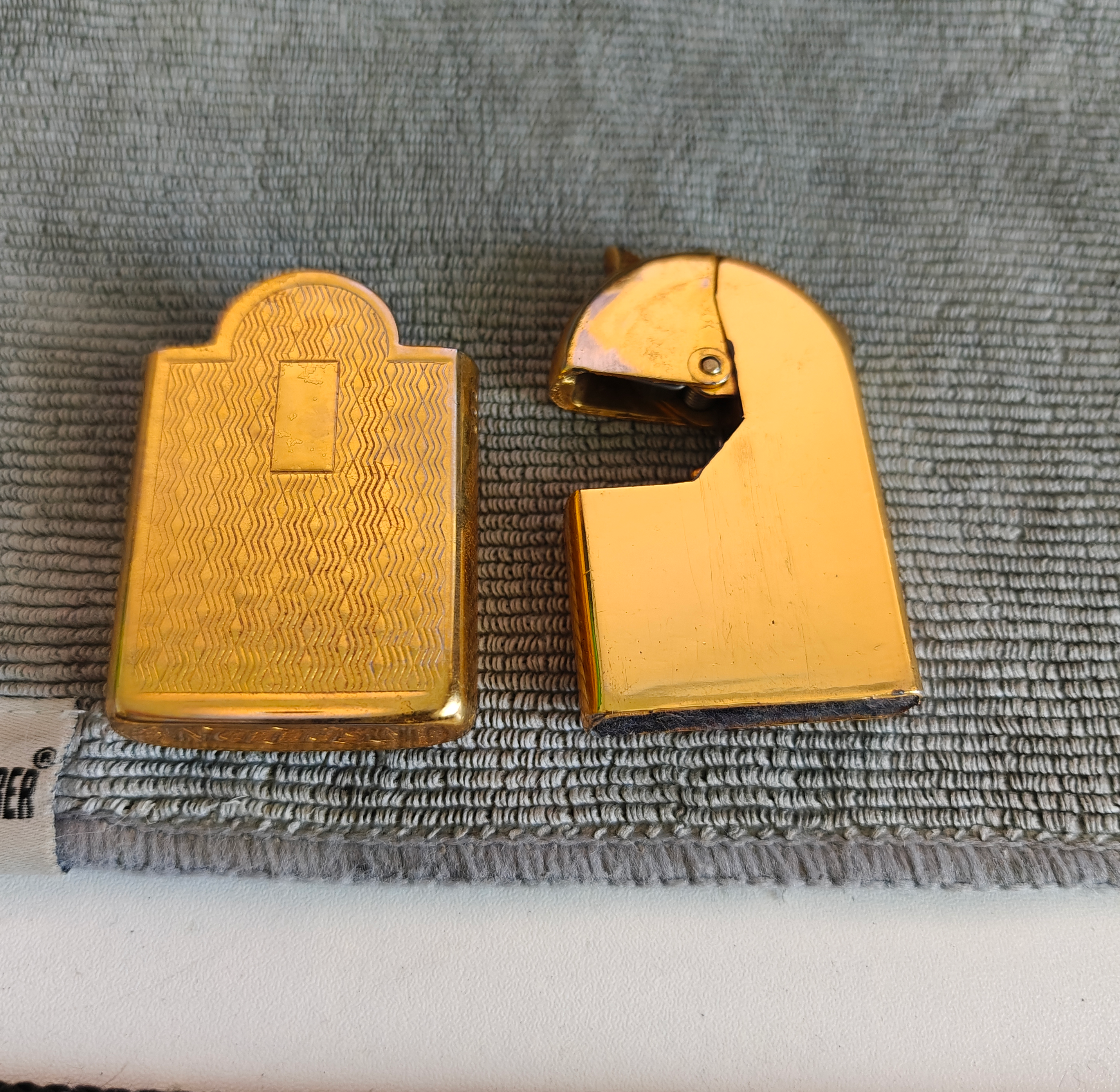 SPEED Gold-Plated Sunroof Mechanism Kerosene Lighter Detail 6