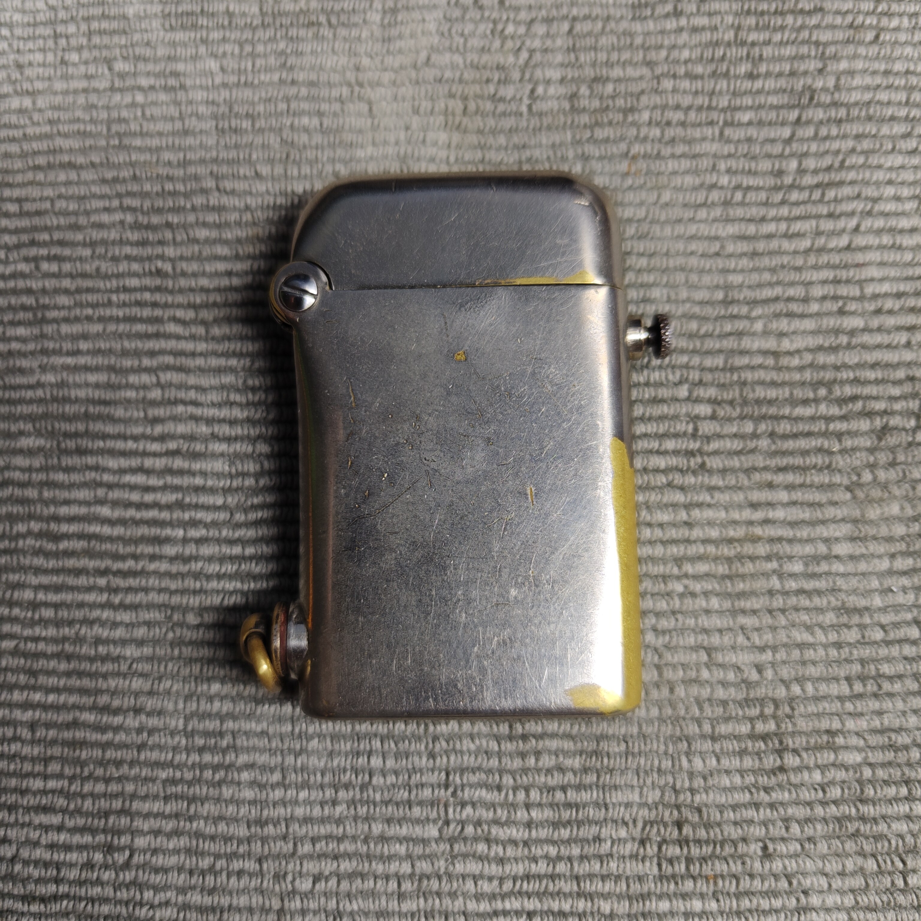THORENS Single Claw Series Kerosene Lighter: Detail 1