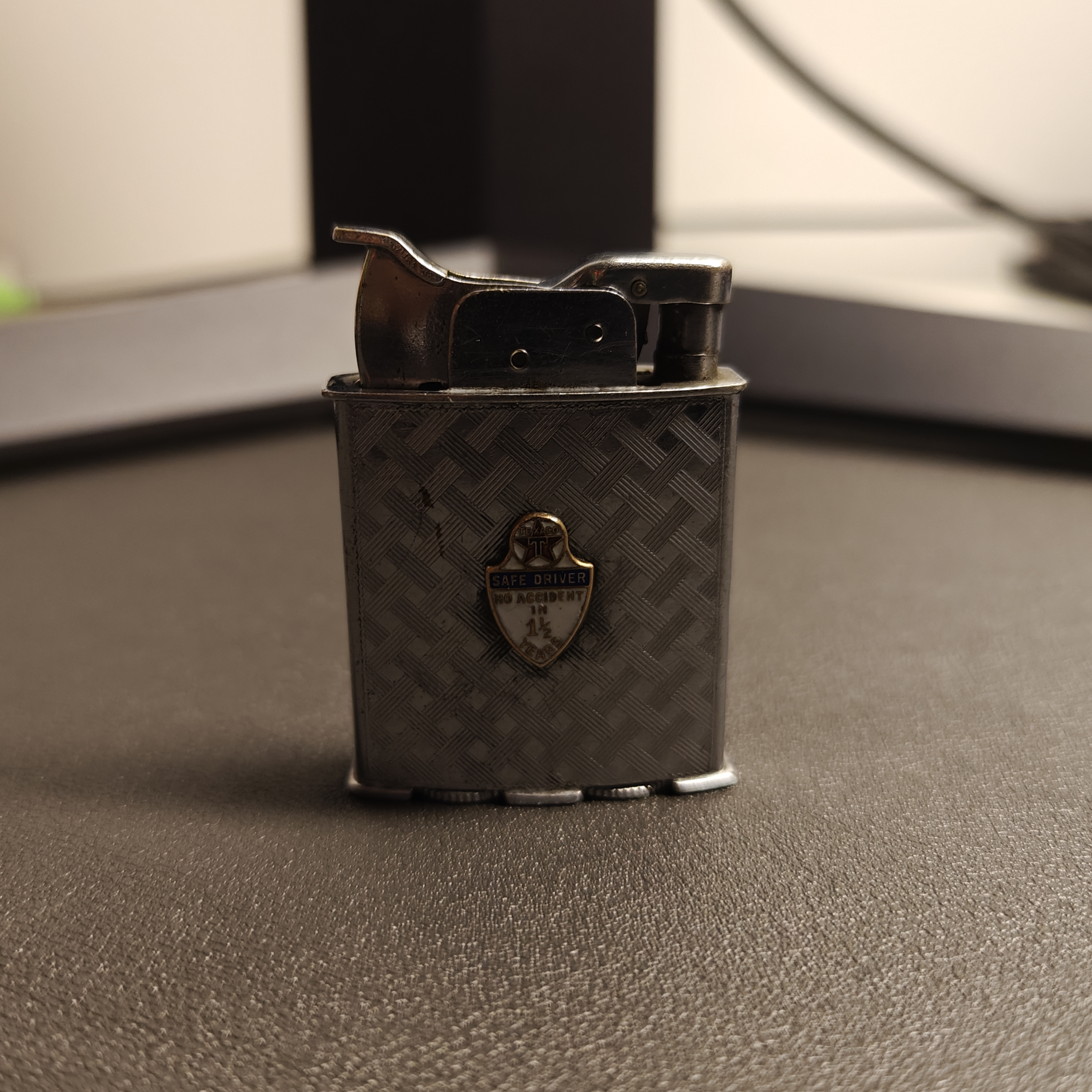 EVANS Trig-A-Lite Series Custom Badge Lighter