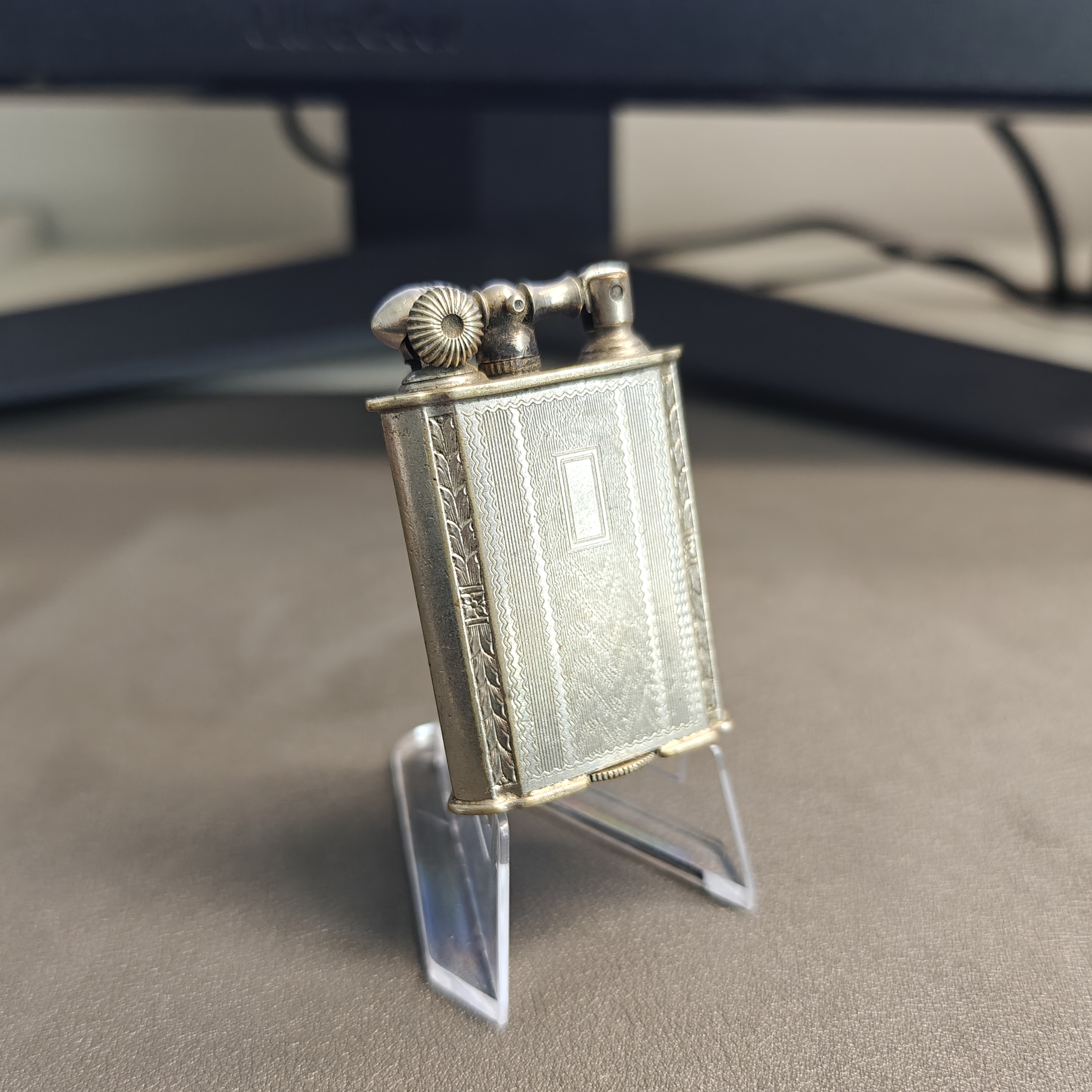 EVANS Lift Arm Nickel Silver Kerosene Lighter Details 2