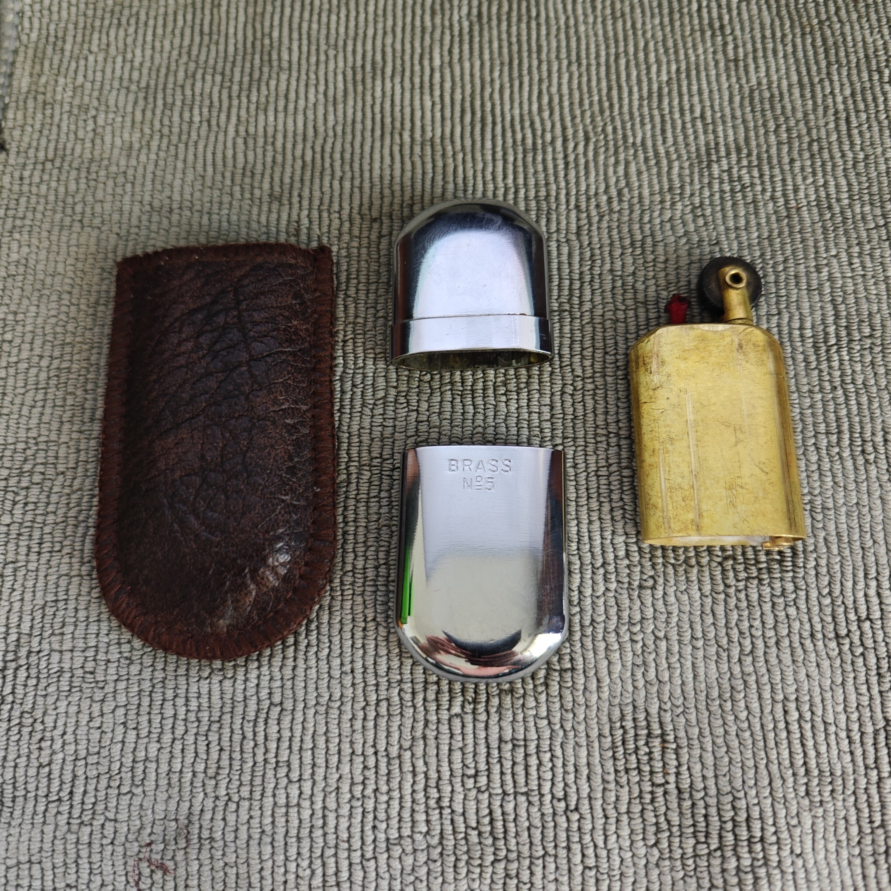 Brass 5 Trench Lighter – Details 1