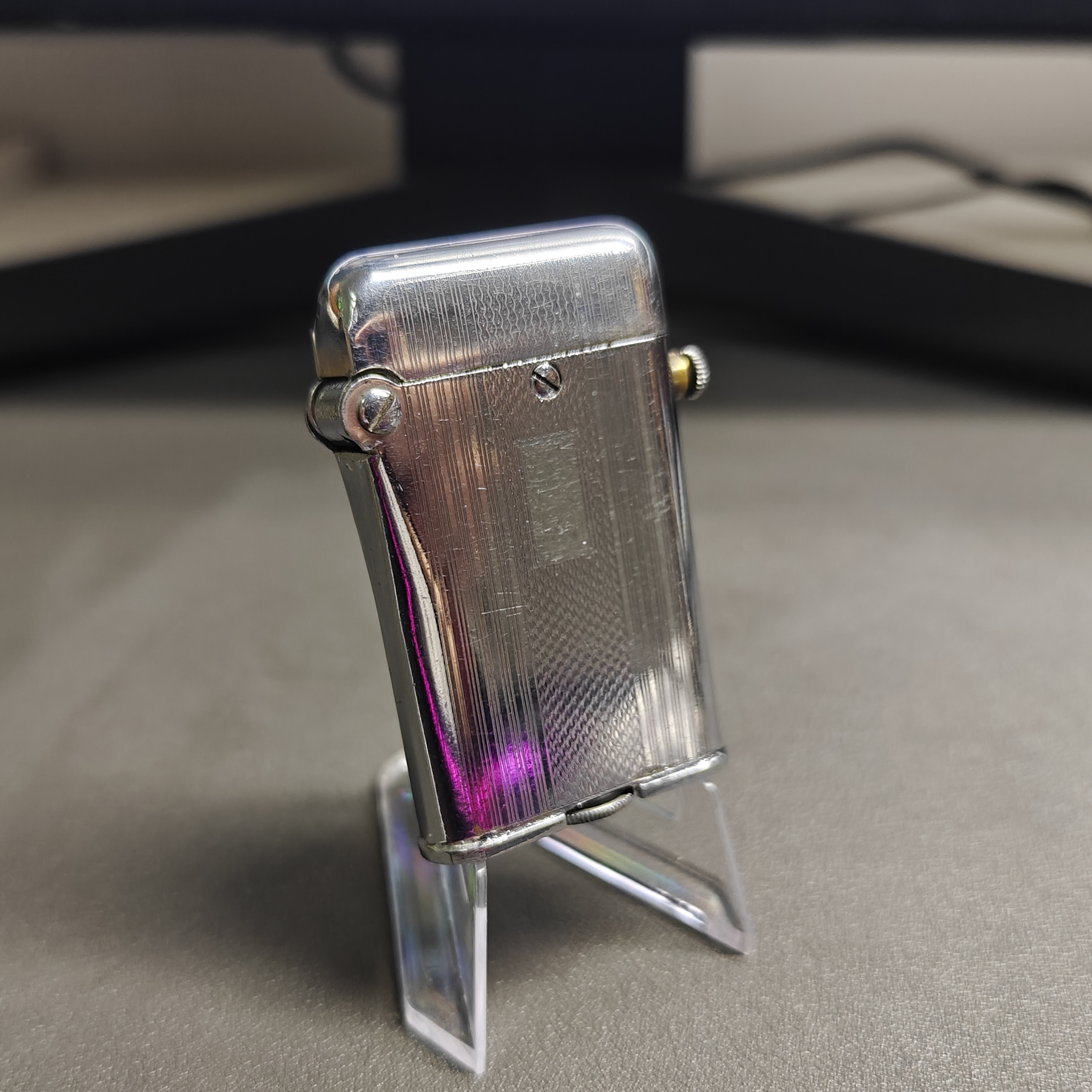 THORENS Double-Hook Semi-Automatic Kerosene Lighter – Detail 3
