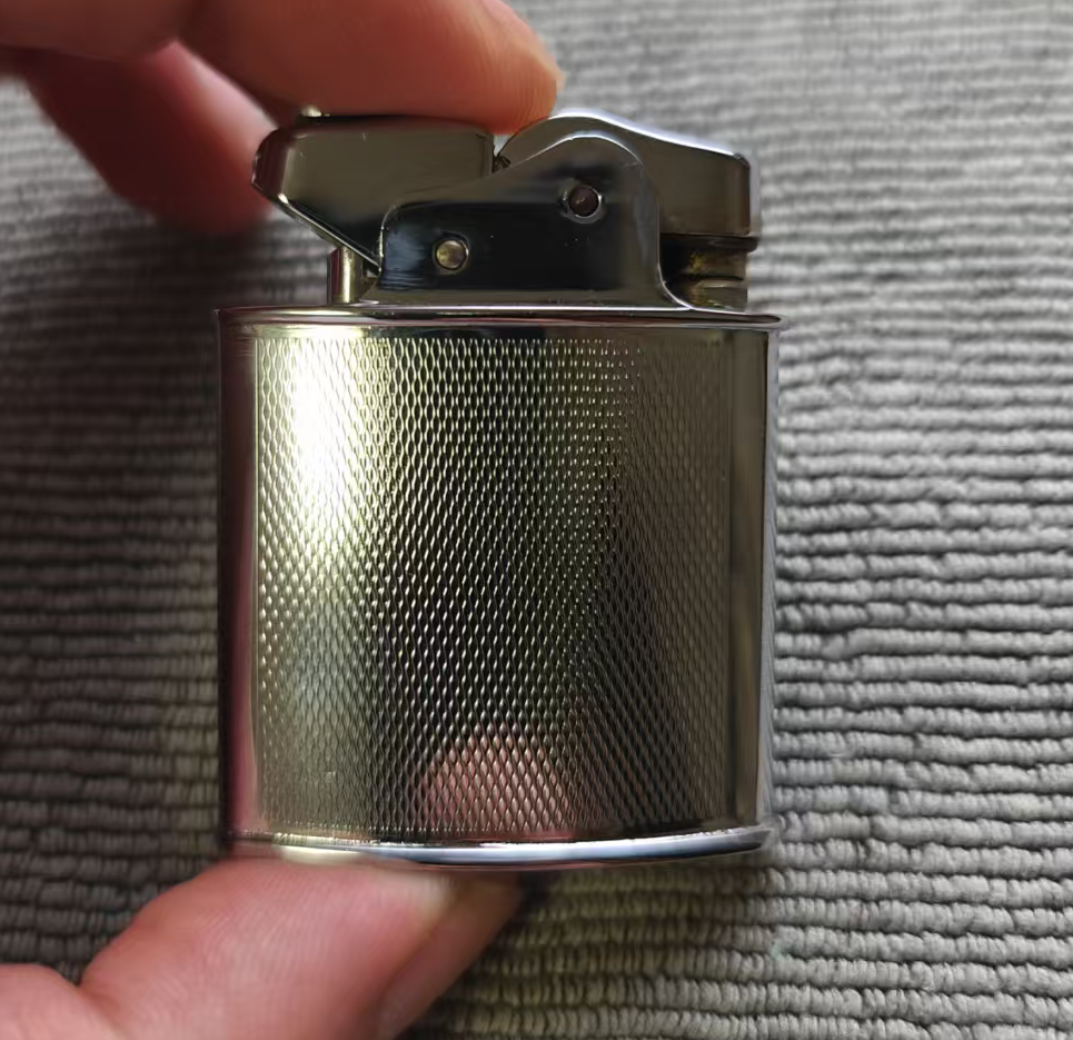 THORENS SPORT Series Small Oil Lighter – Details 2