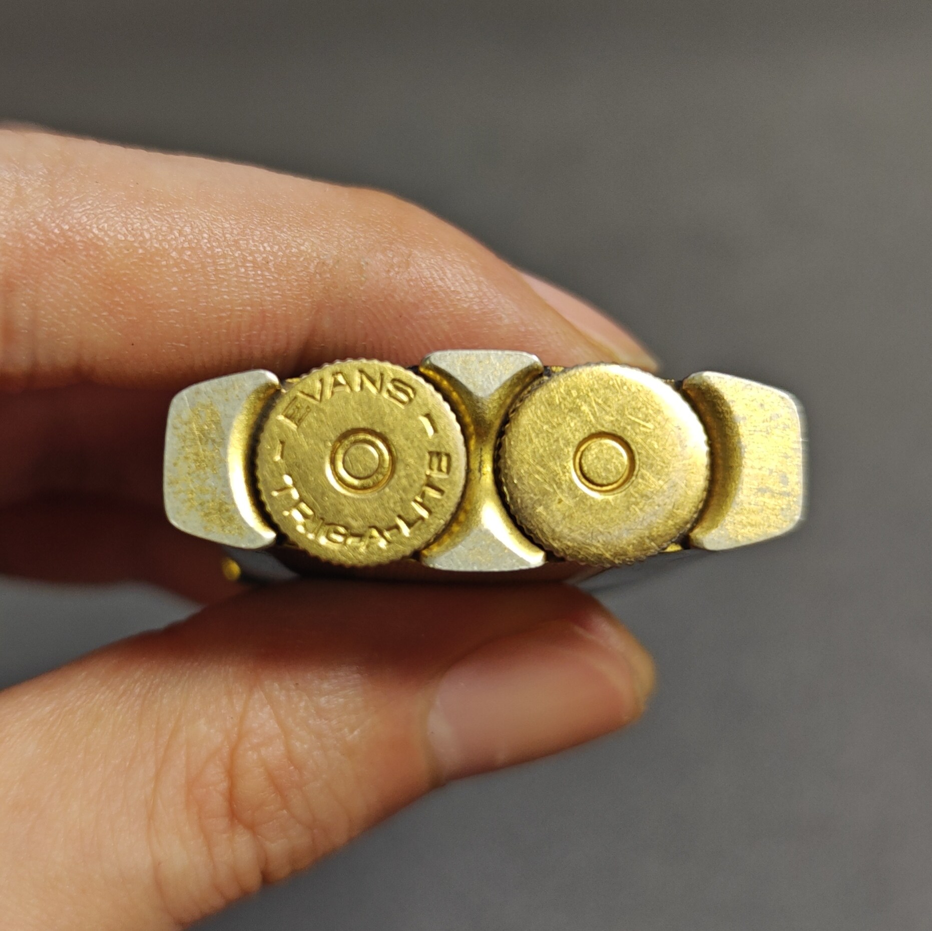 EVANS Trig-A-Lite Gold-Plated Enamel Lighter Details 4