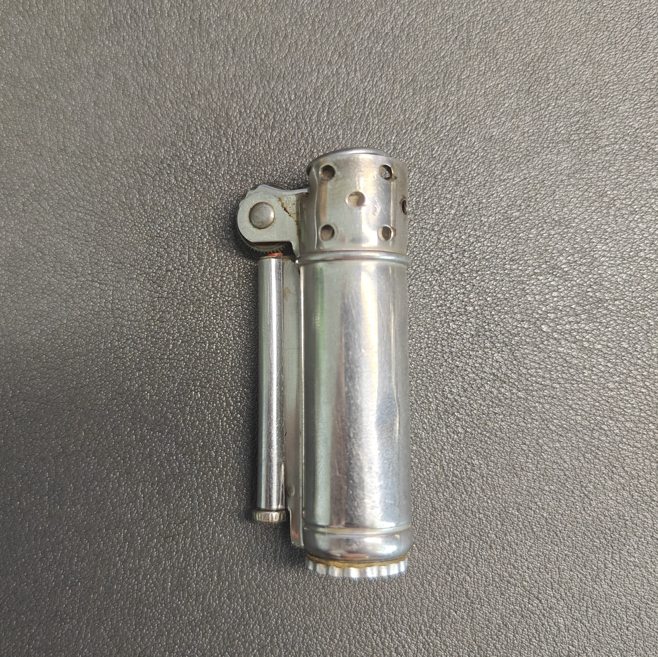PARKER SERVICE Trench Kerosene Lighter - Details 1