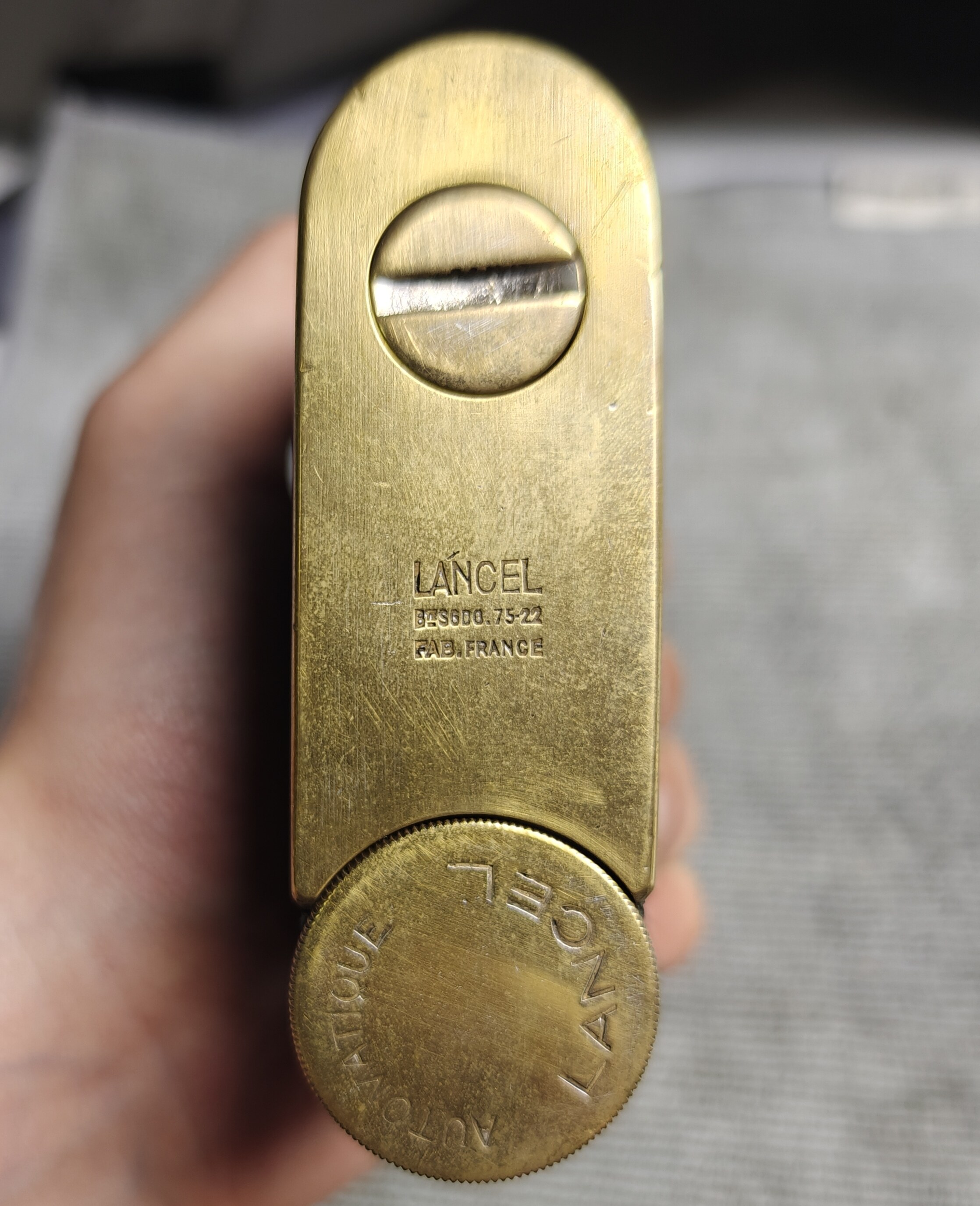 LANCEL Semi-Automatic Push-Button Desktop Lighter – Details 6
