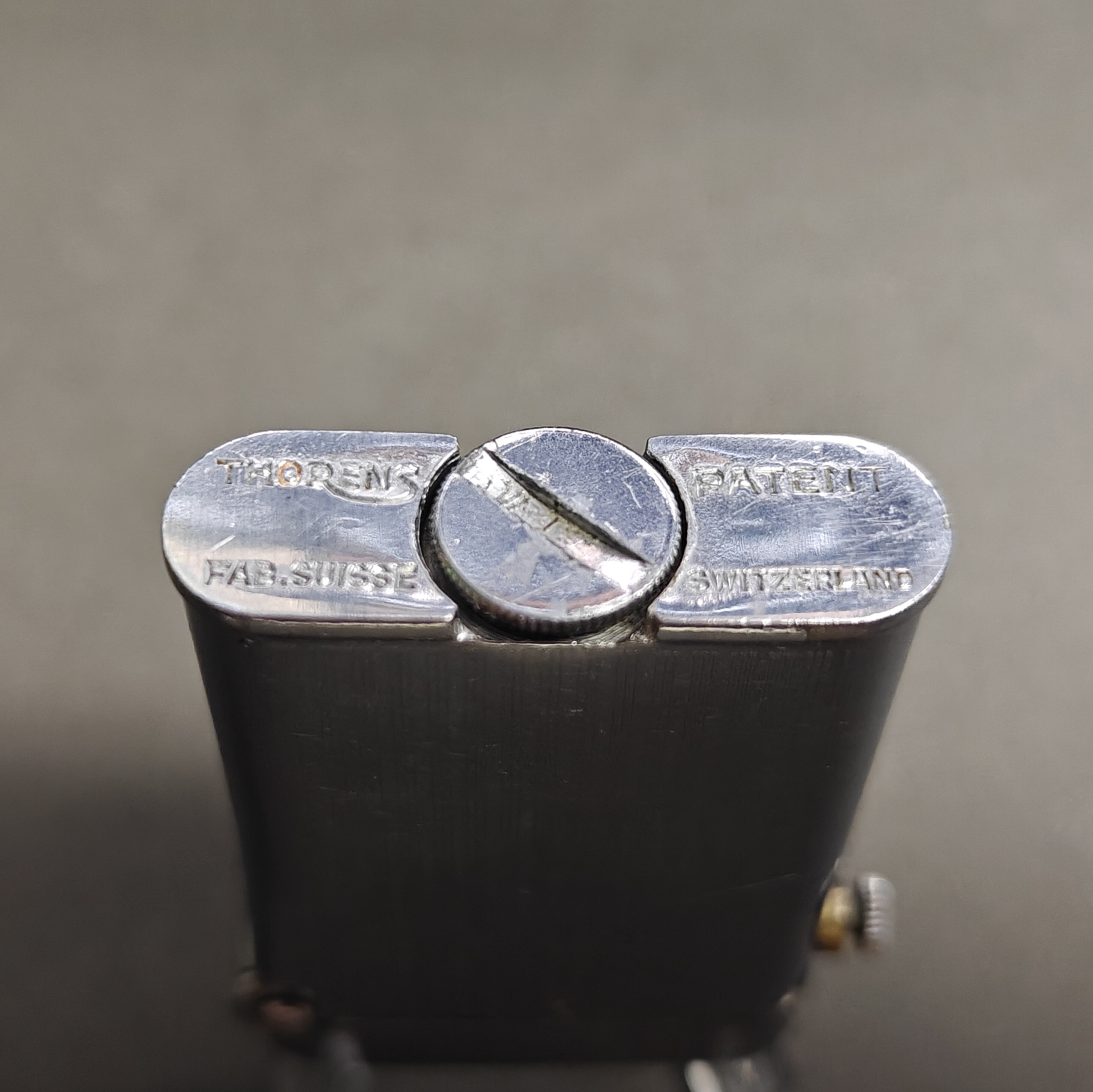 THORENS Double-Hook Semi-Automatic Kerosene Lighter – Detail 6