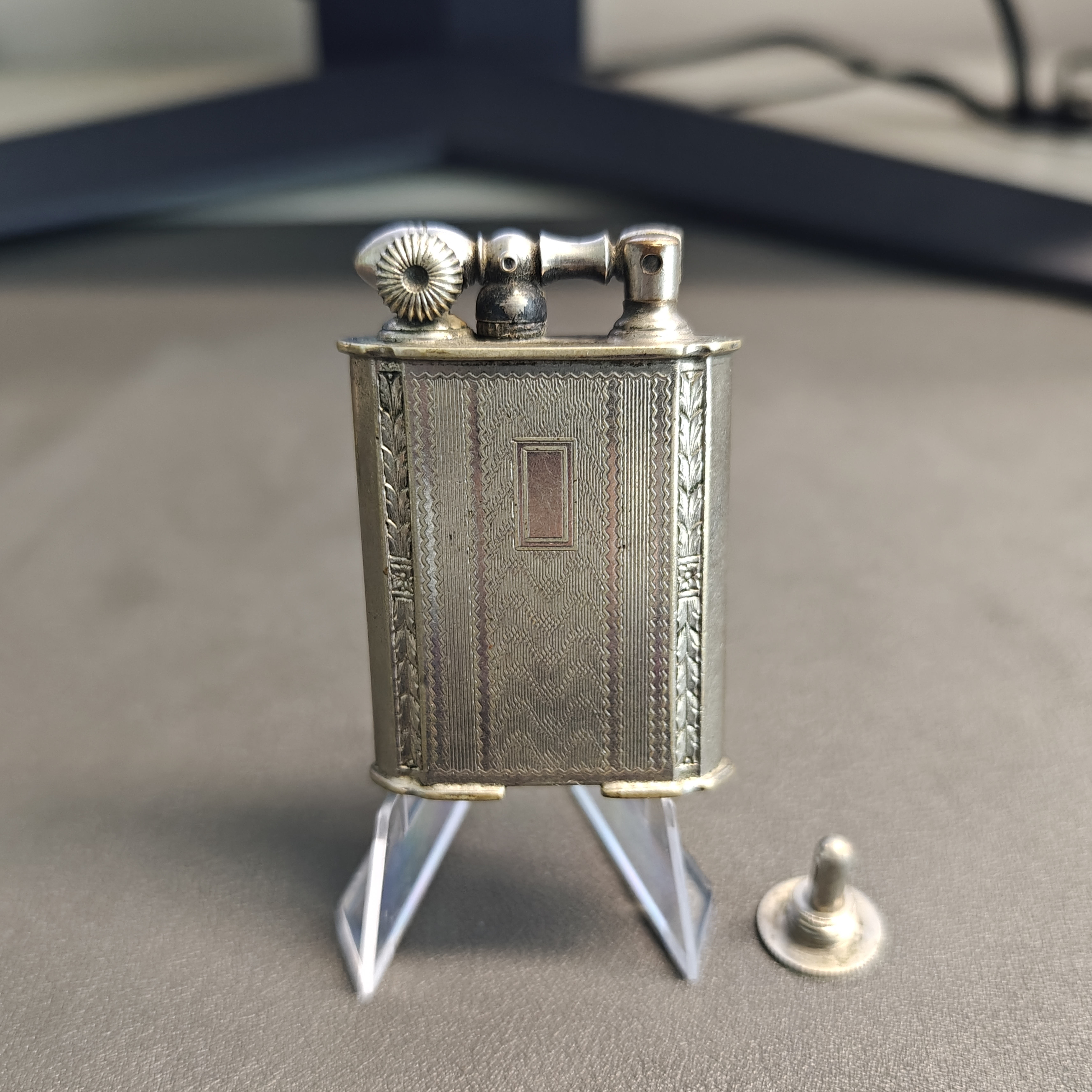 EVANS Lift Arm Nickel Silver Kerosene Lighter Details 4