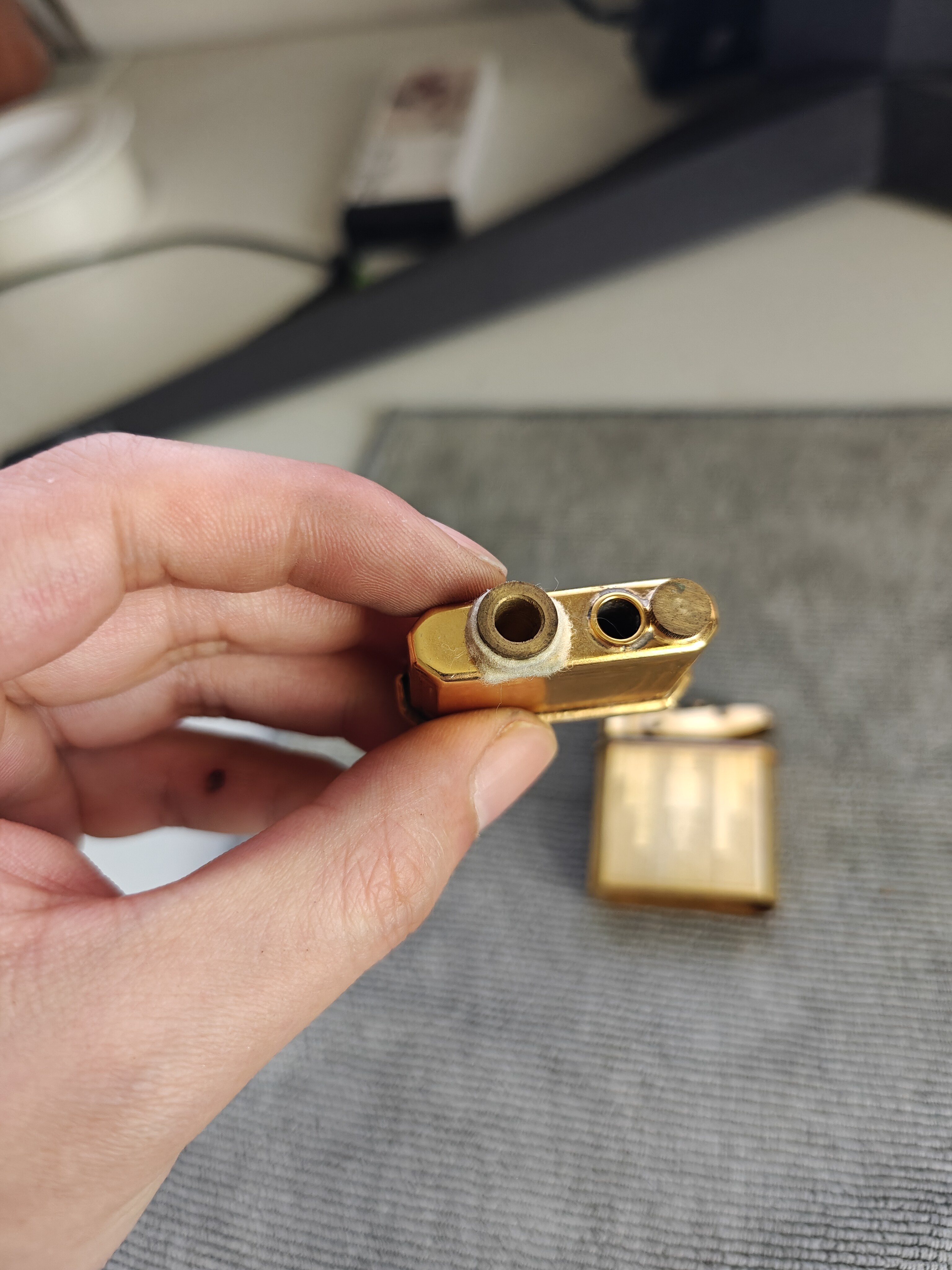 LUX'TRIK Rare-Structure Gold-Plated Oil Lighter – Detail 8