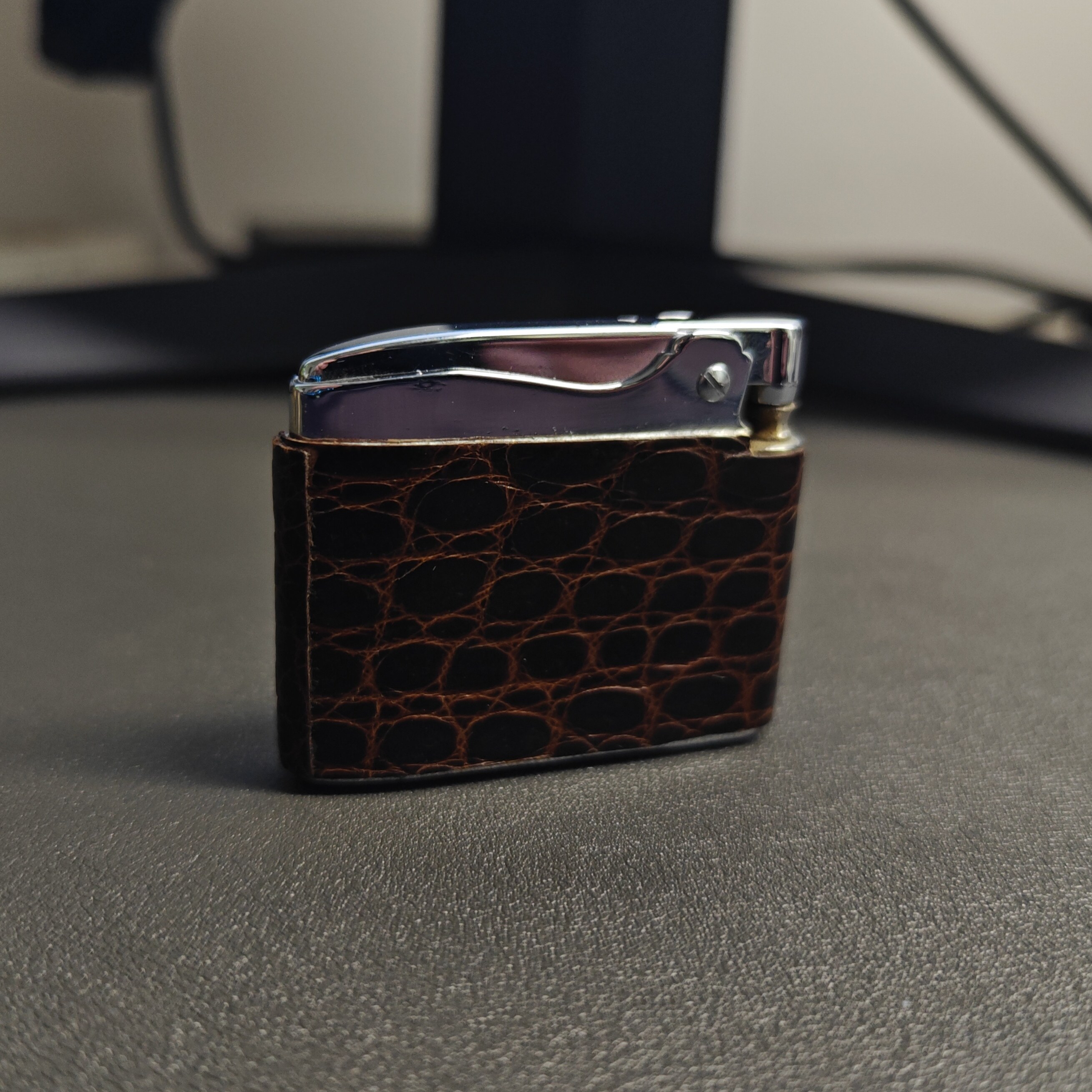 Ronson Adonis Lizard Skin Card Case Lighter - Detail 3