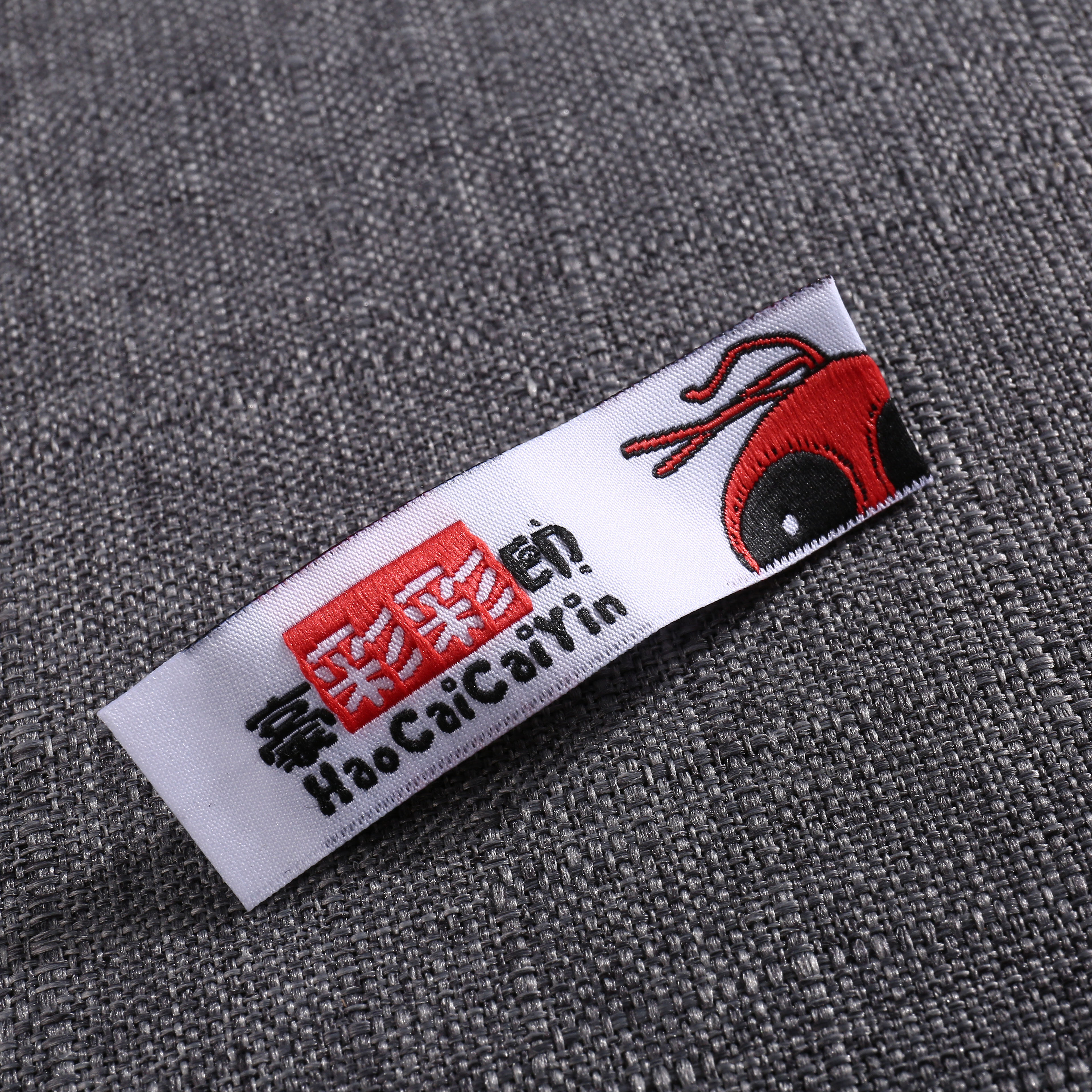 Metallic Thread Label