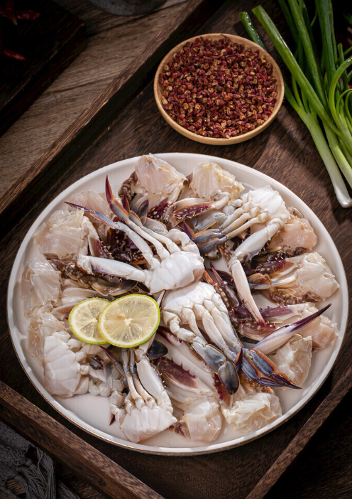 Cut the swimming crab