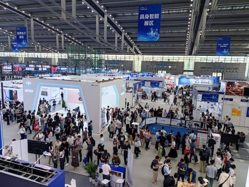 公司参加第十四届中国电子信息博览会并展示最新产品