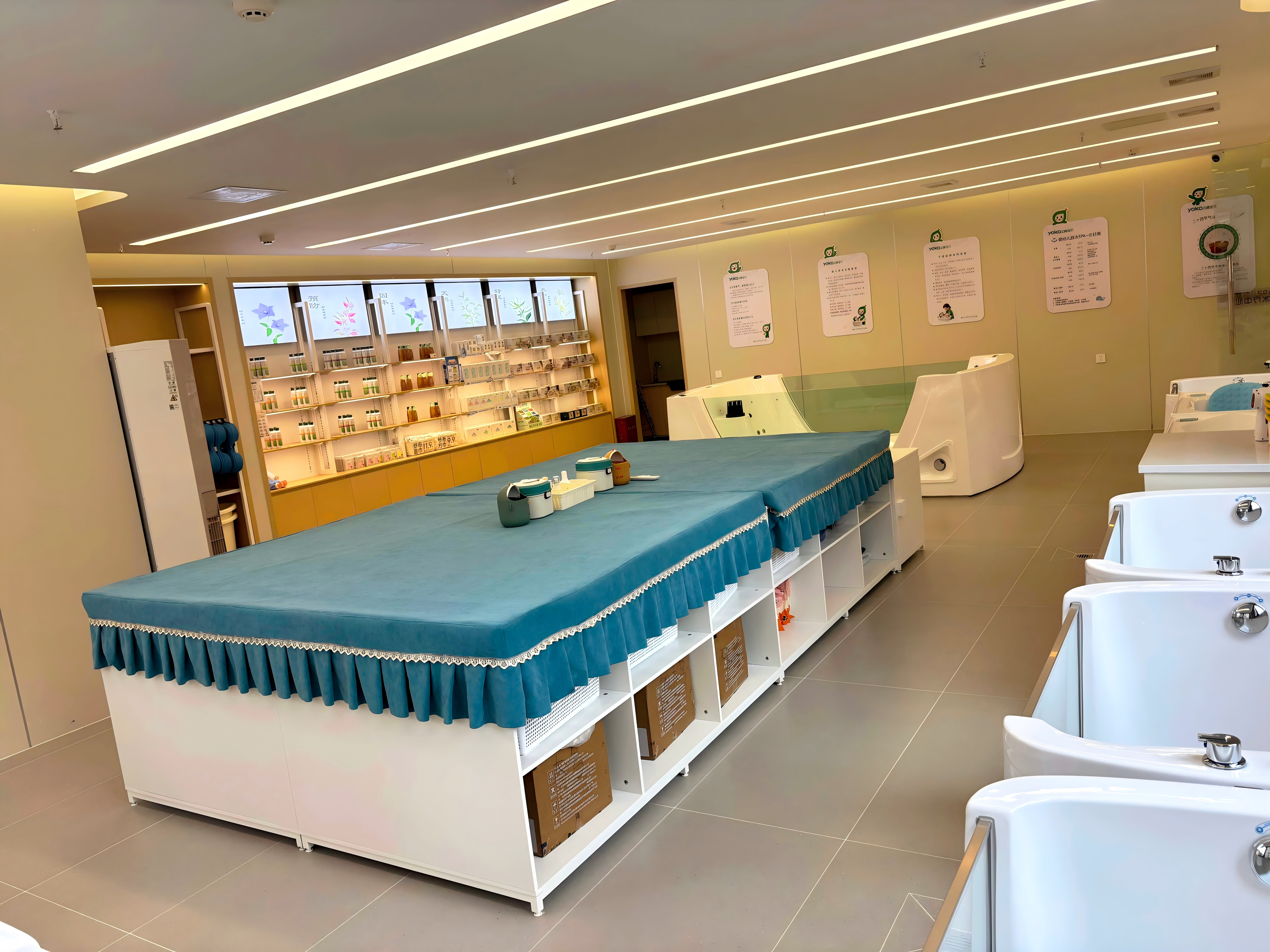 优康宝贝购物中心店-游泳馆内部环境