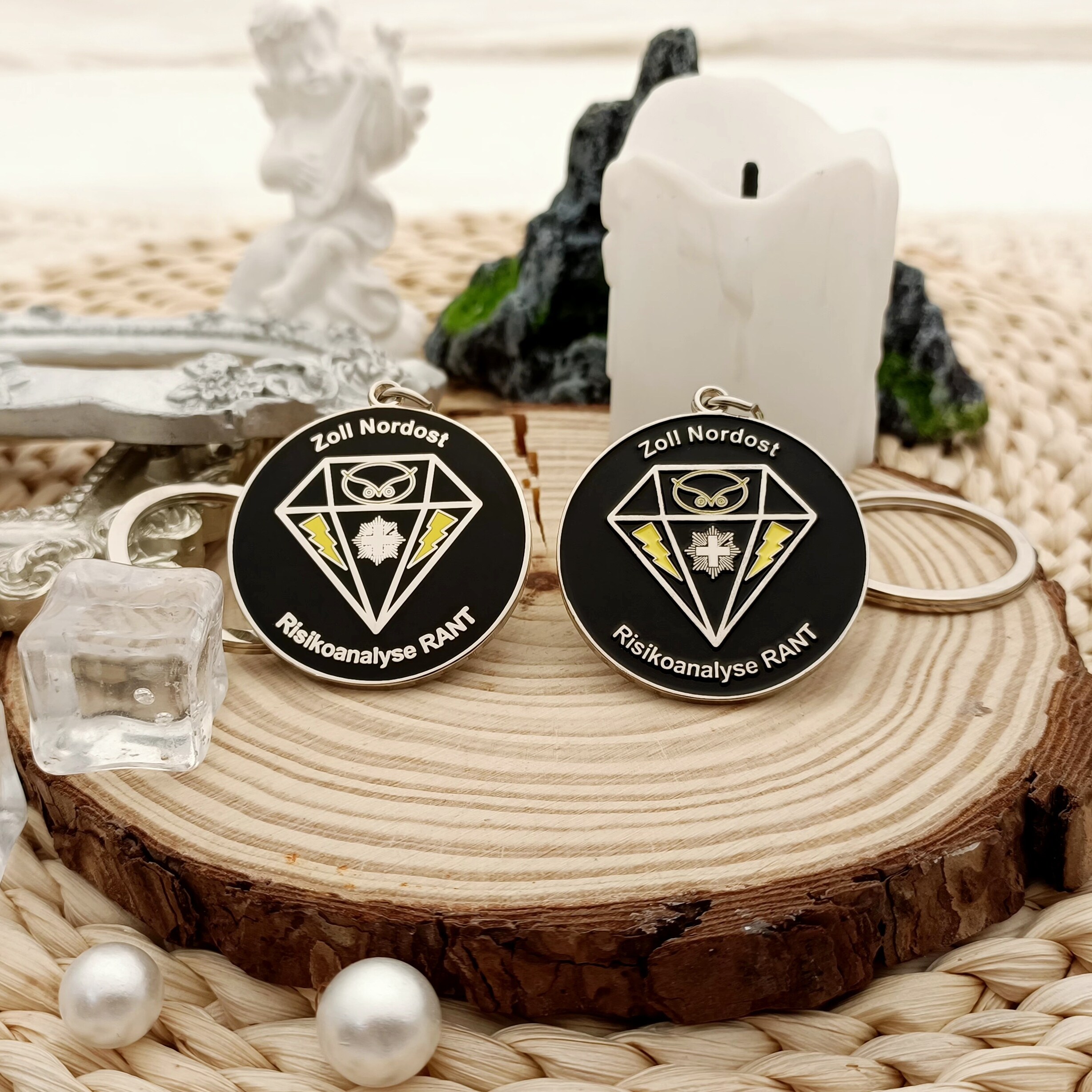 Zoll Nordost Diamond Owl Bright Silver Enamel-Inspired Round Keychain
