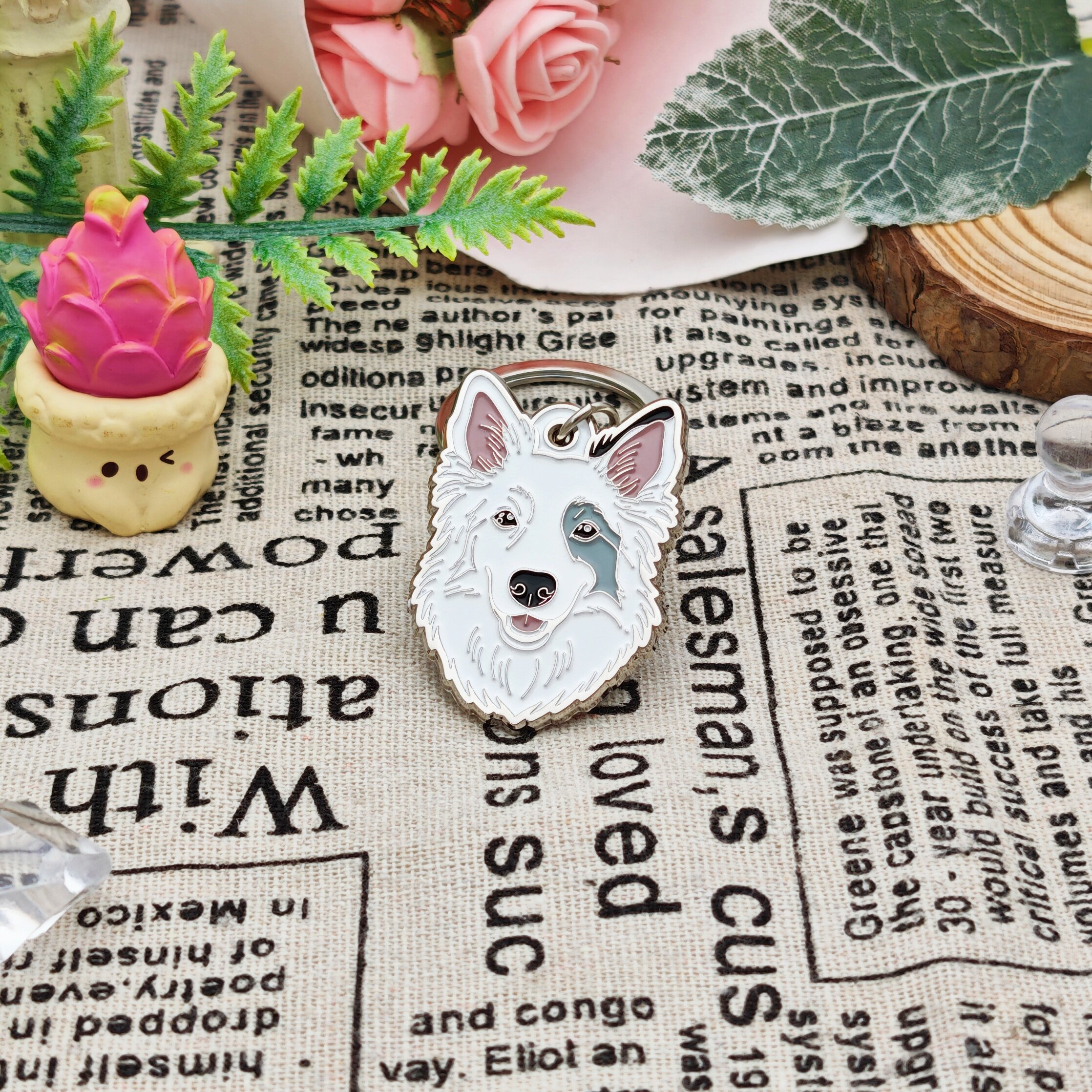 Cartoon Sheltie Keychain with Irregular Shape, Glossy Silver Plating