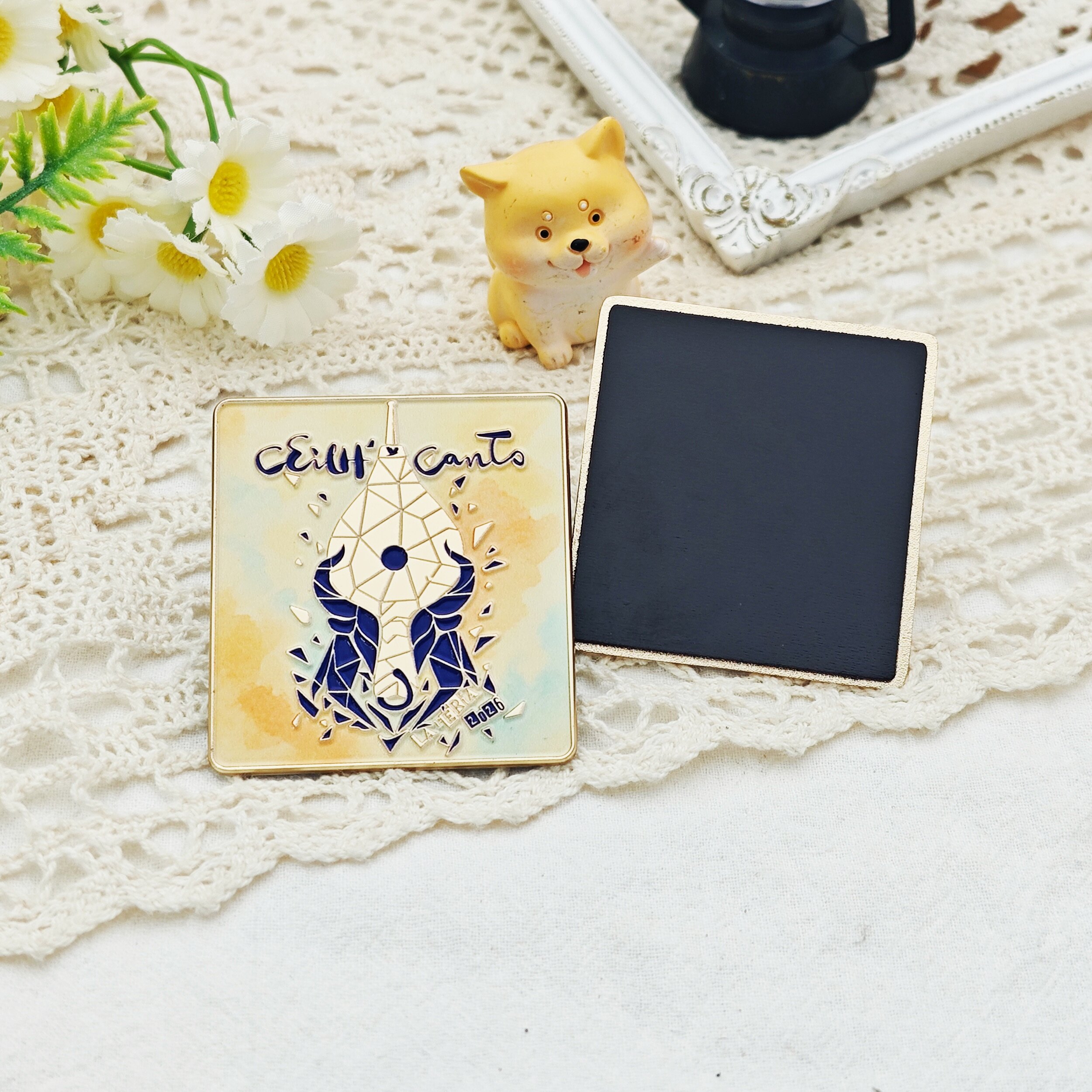 LAFERiA Pen Bird Square Badge