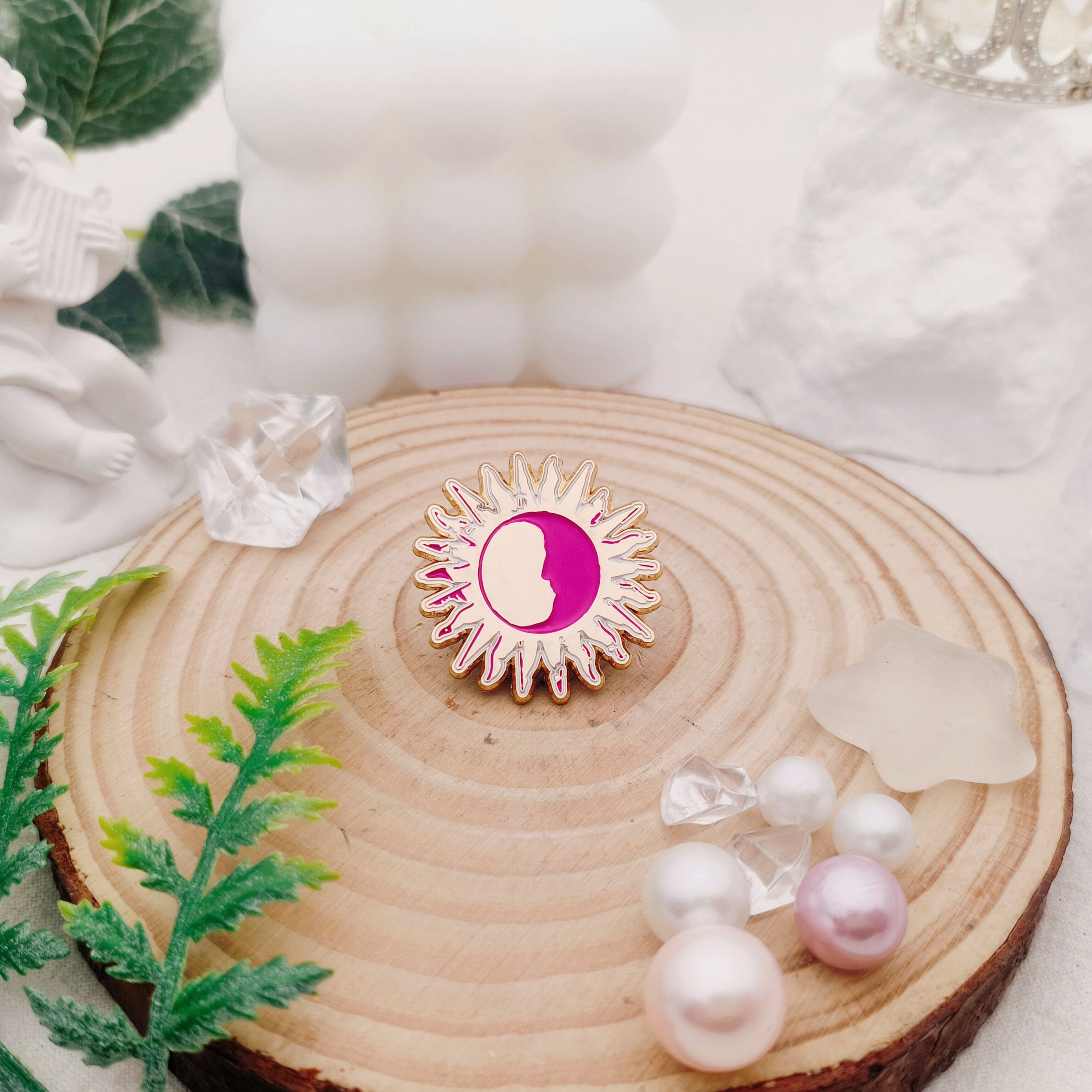 Ocean Shell Brooch