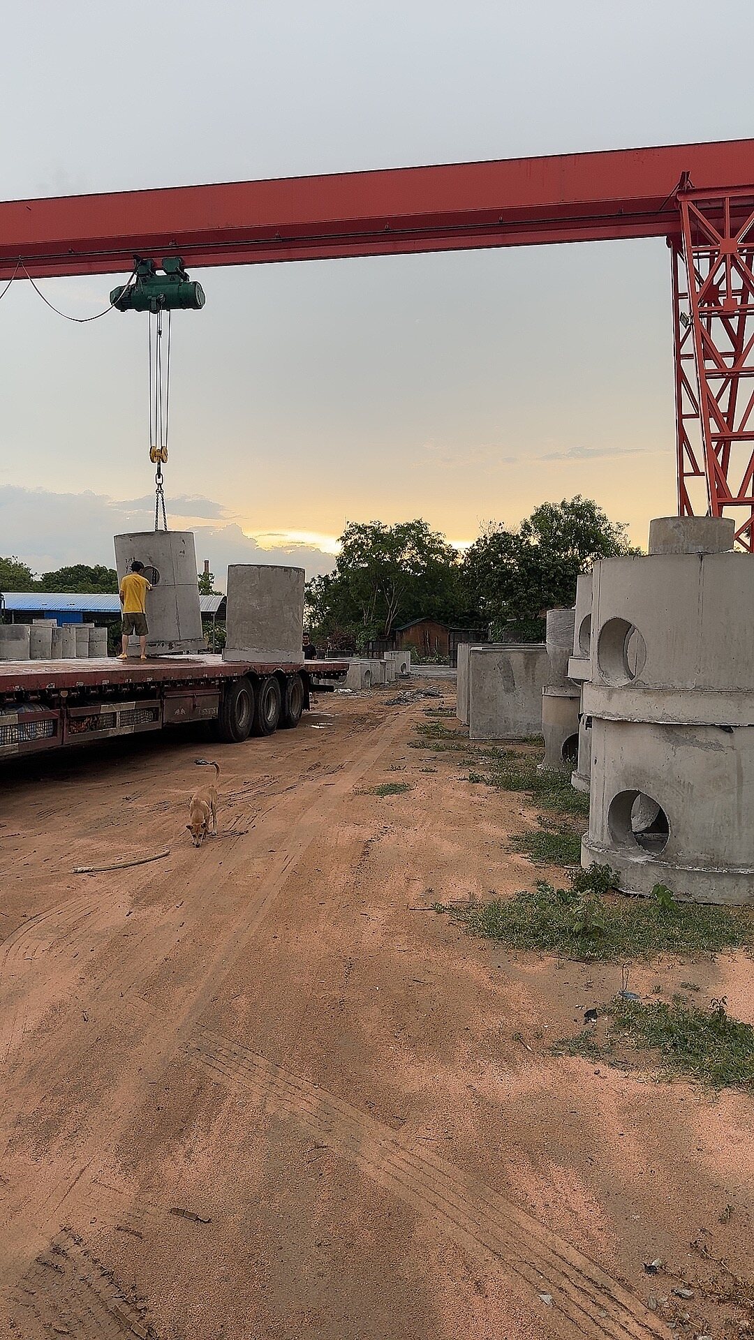 Xianghui Cement Products signs contract with Sanya Haitang Bay Hongfeng Area Dilapidated and Dangerous Housing Renovation and Resettlement Project Phase II, supplying concrete manholes.
