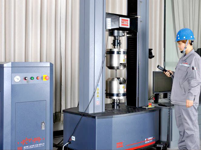 Electronic universal testing machine