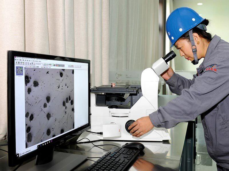 Leica Metallographic Microscope