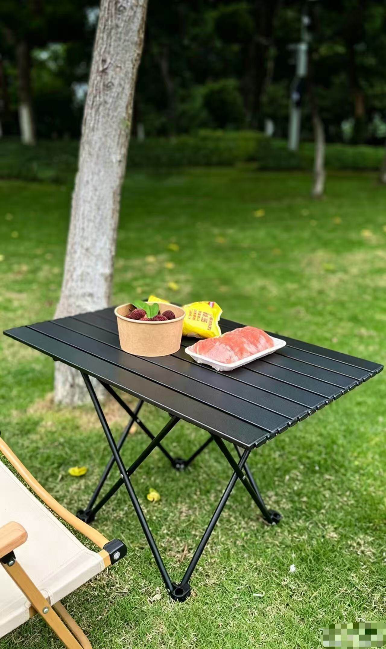 Simple Folding Table