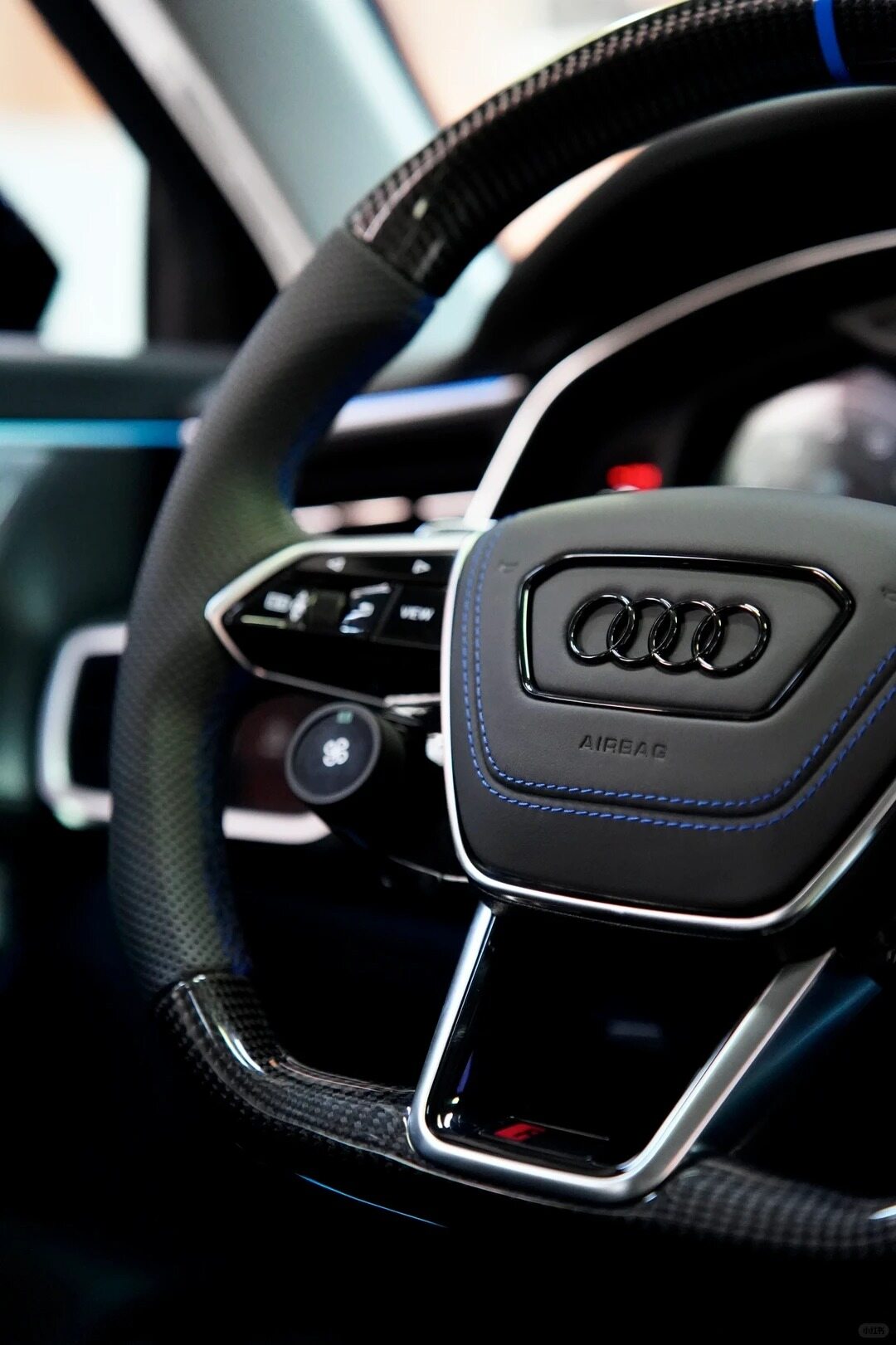 RS6 Alcantara Grip