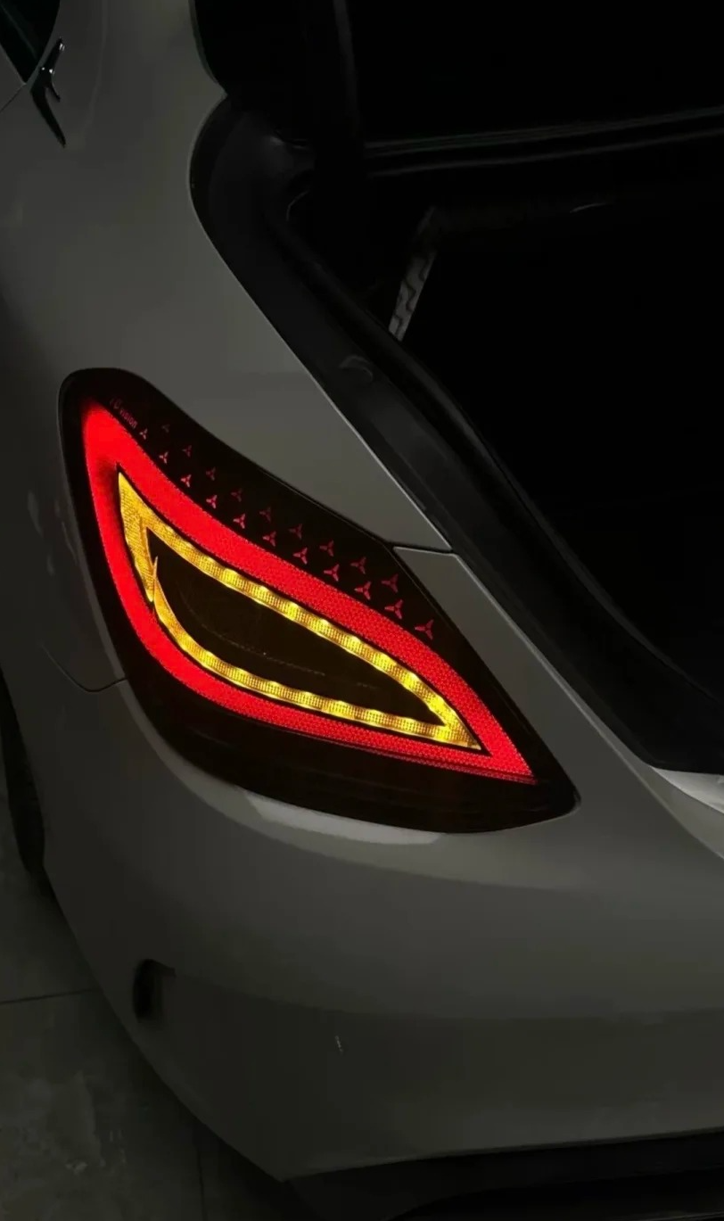 Mercedes-Benz LED Tail Lights LED lighting gallery image 2 by YUNZ AUTO