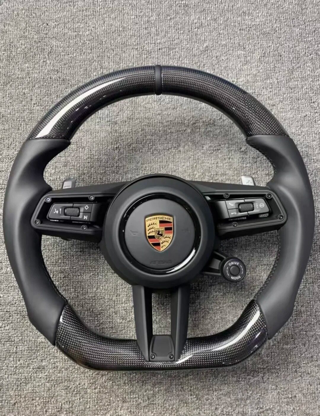 Porsche Cayenne Turbo custom carbon fiber steering wheel project by YUNZ AUTO