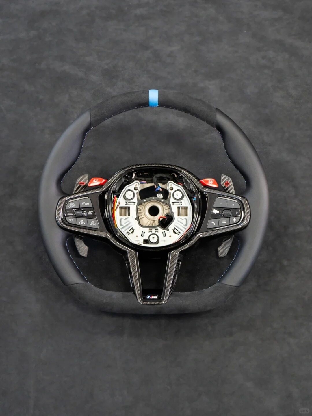 BMW G87 M2 steering wheel
