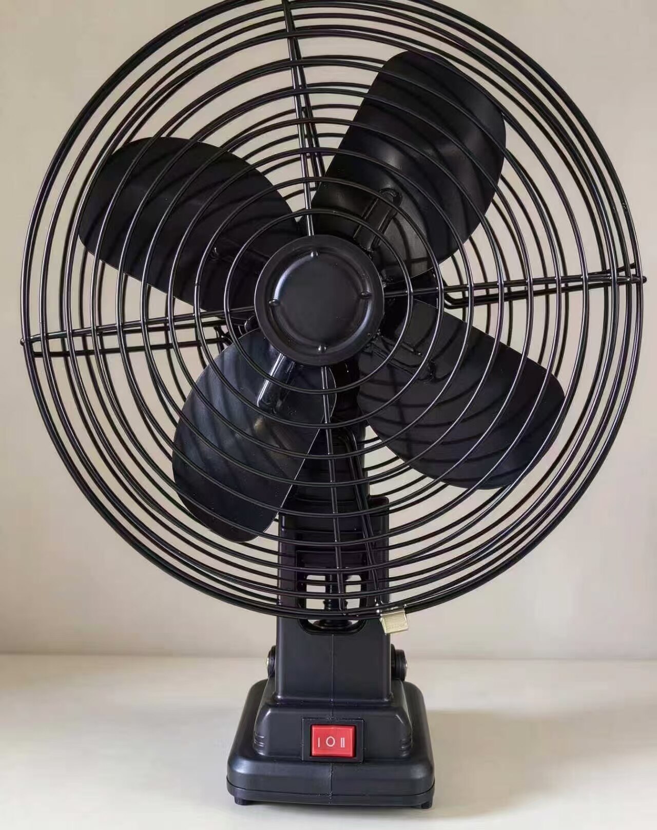 Xuan Tie Dual-Blade Pedestal Fan
