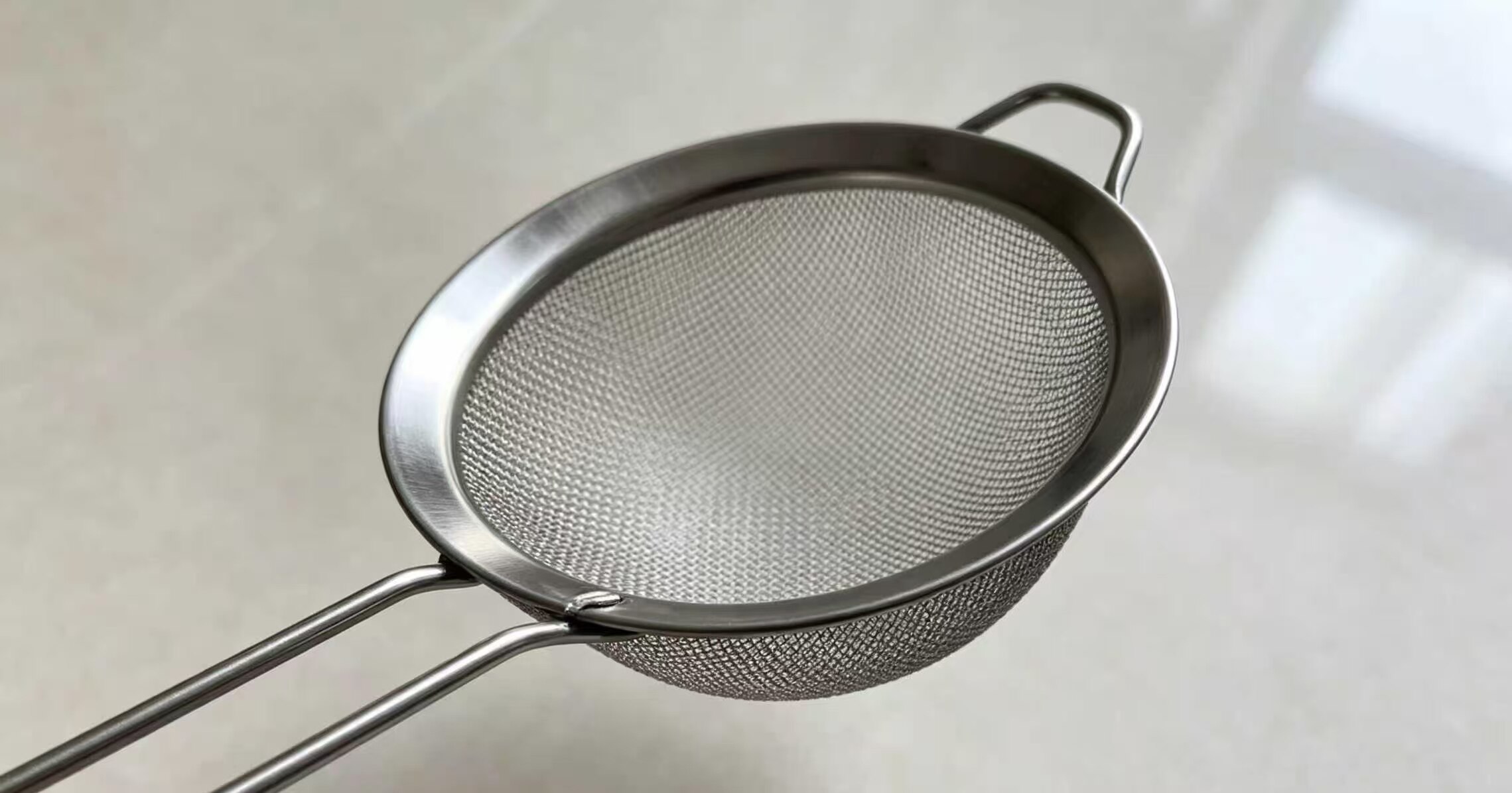 Fine-mesh long-handled skimmer 5