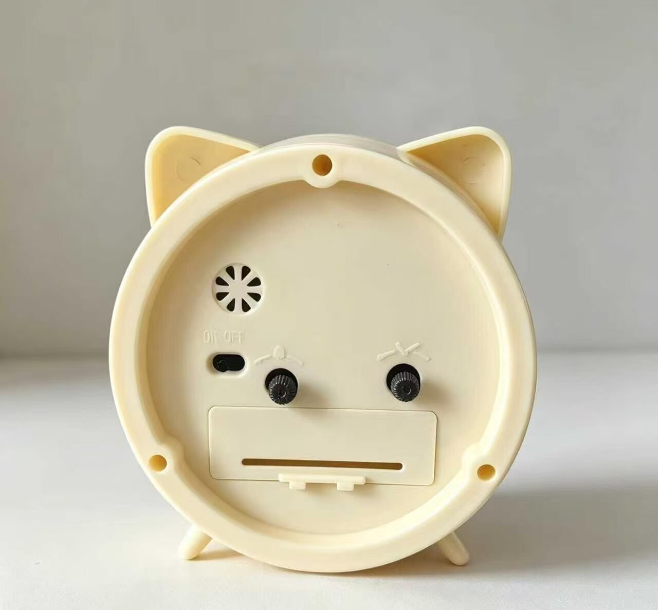 Cream Cat Ear Silent Desk Clock 5