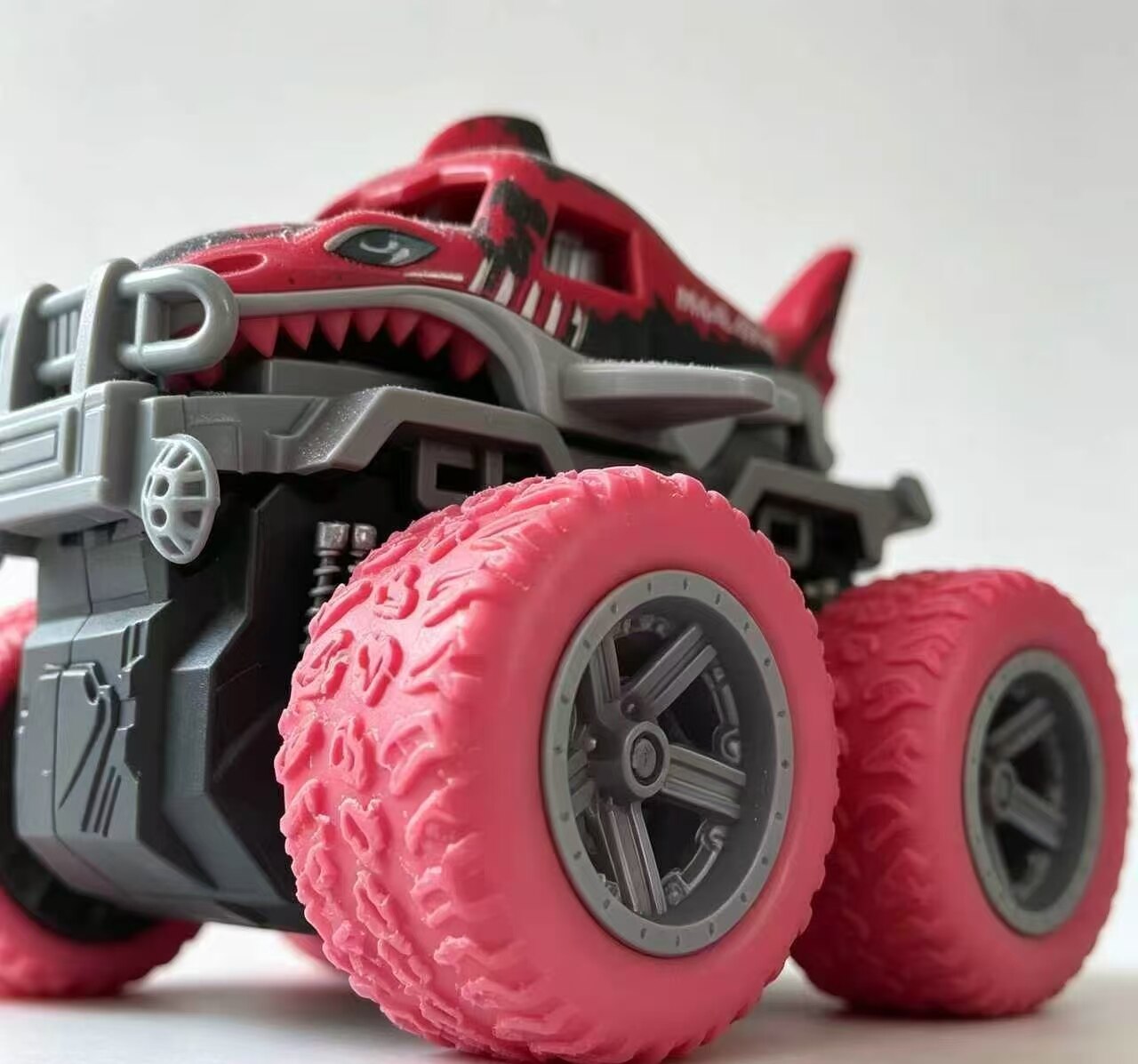 Megalodon Battle Tank 5