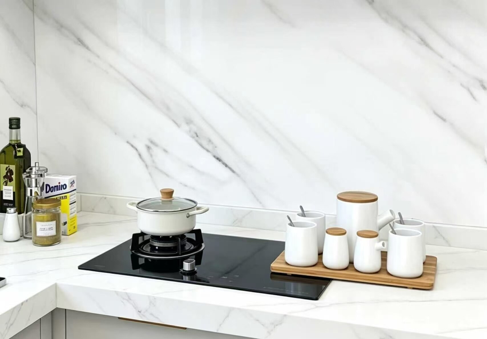 Marble-pattern kitchen grease-proof renovation stickers 2