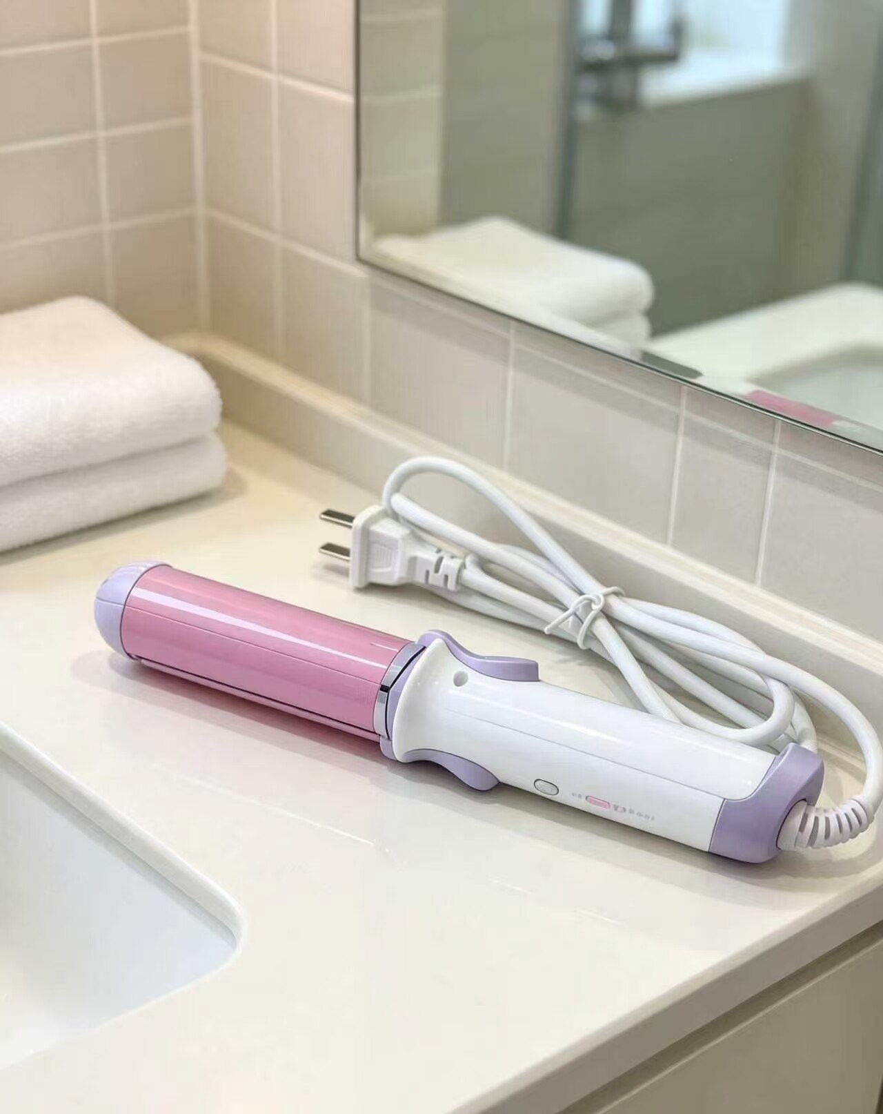 MeowGlide Portable Travel Hair Straightener 3