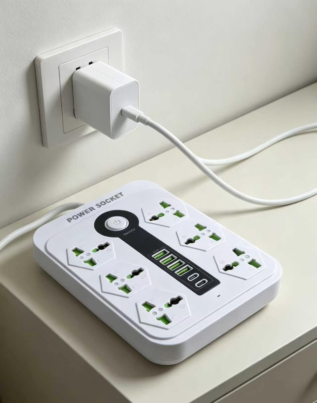 Multi-Port Fast Charging Desktop Outlet 4