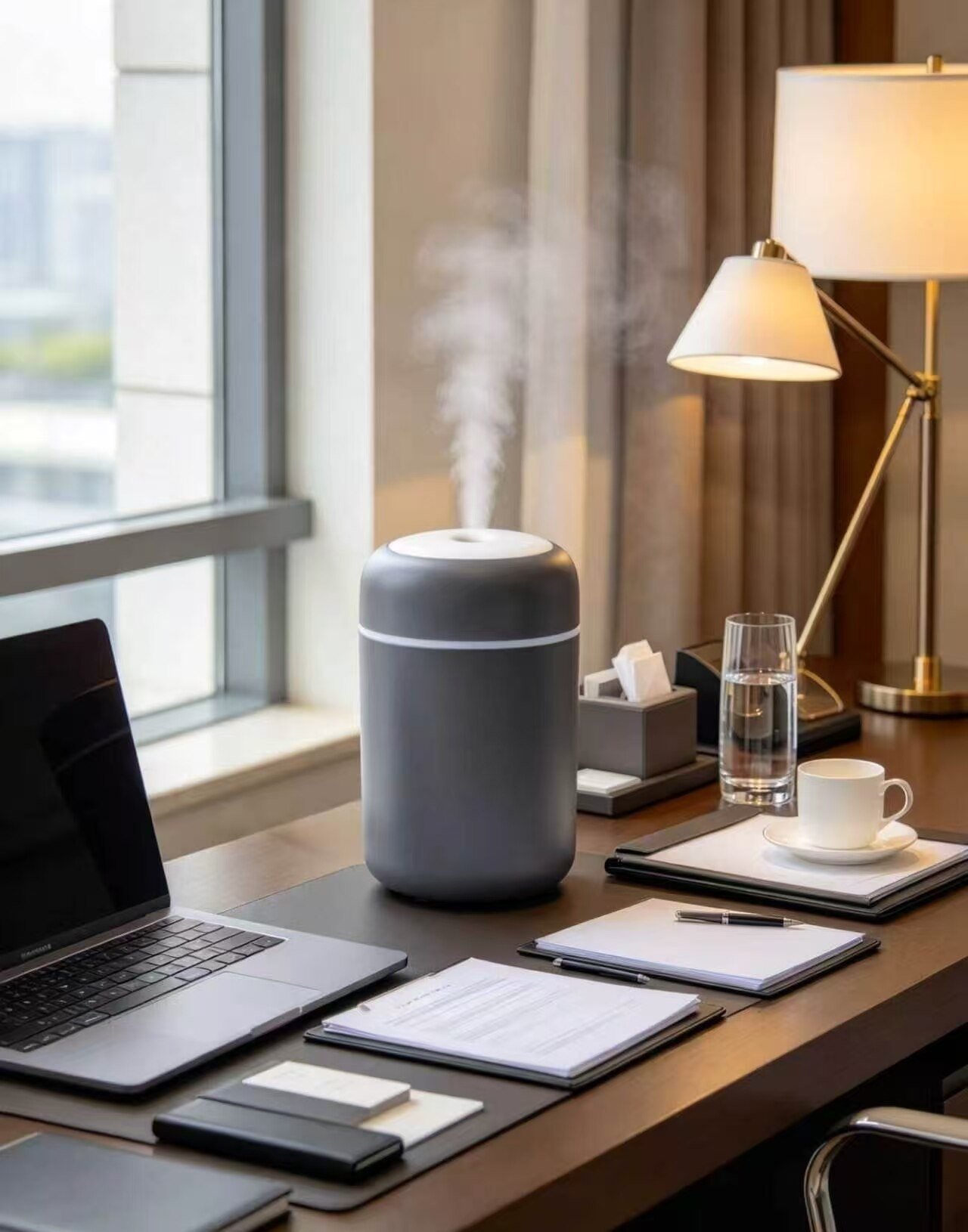 Minimalist Cylindrical Humidifier in Dark Gray 2