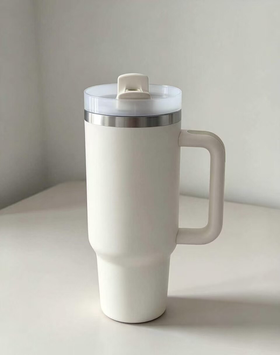 Minimalist Cream Large-Capacity Drinking Bottle