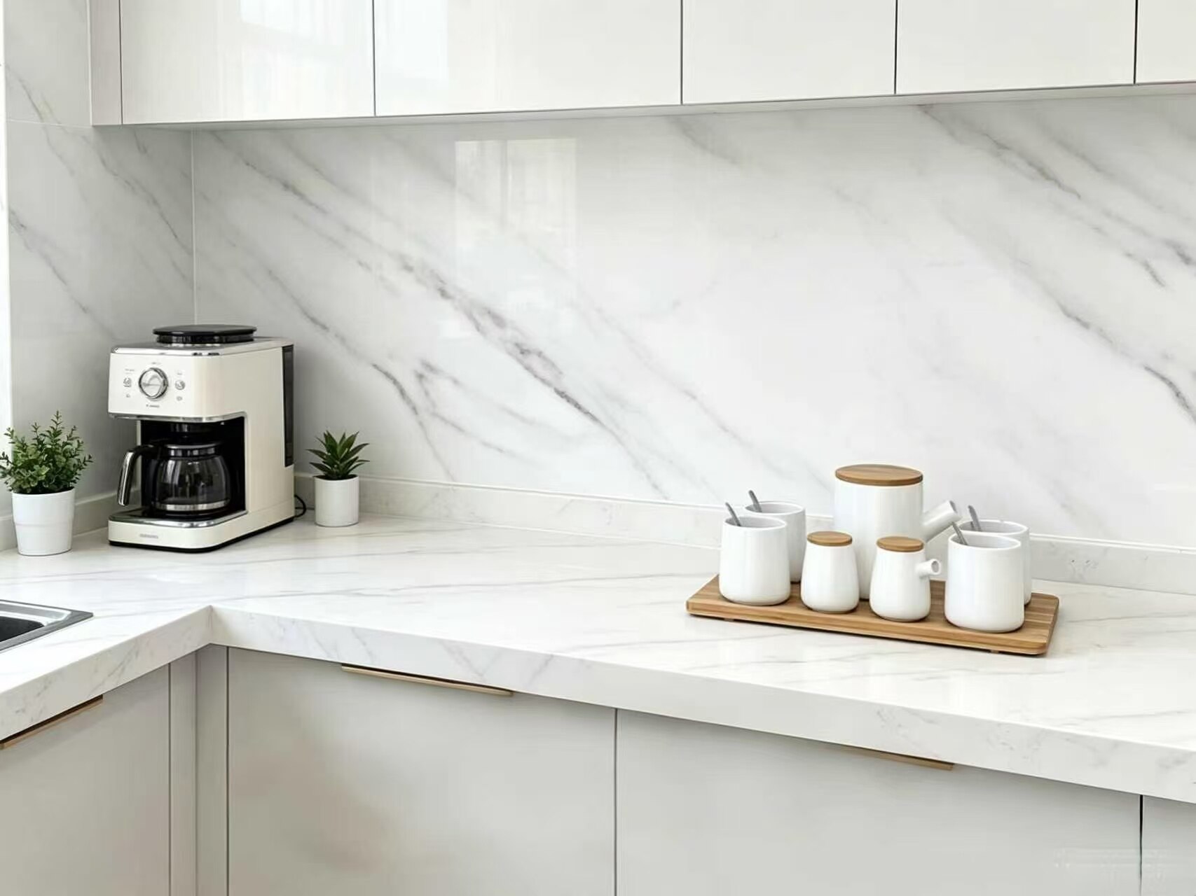 Marble-pattern kitchen anti-grease renovation sticker 4